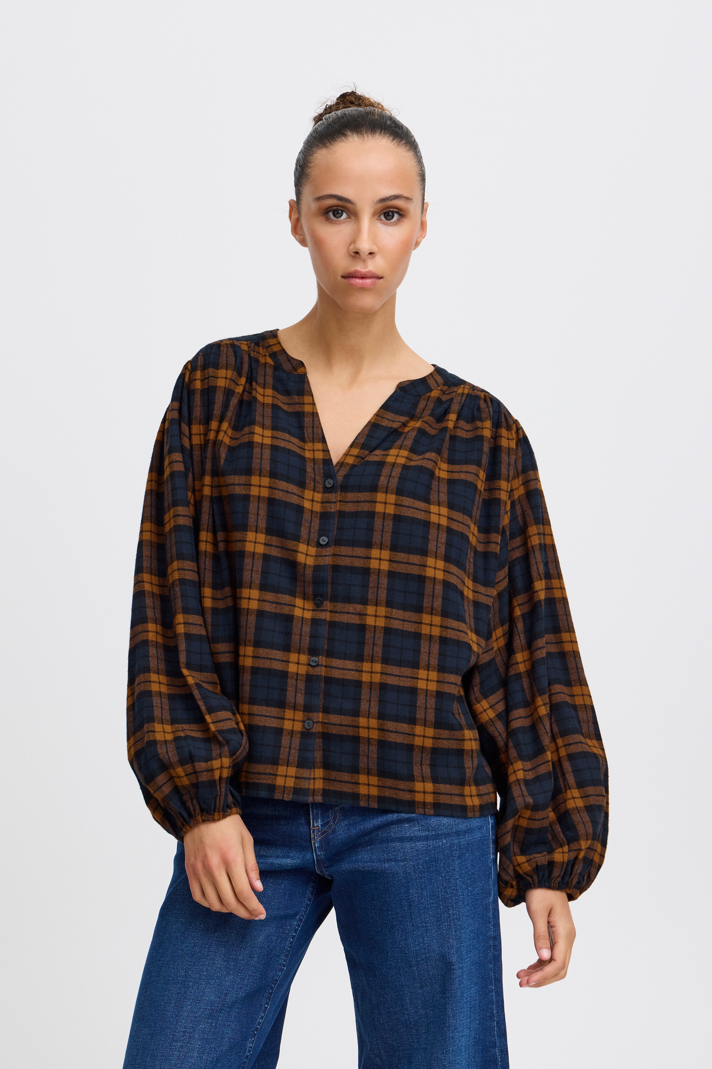 IHTAMANNA Chemise LOOKBOOK FRONT 20122013-181048