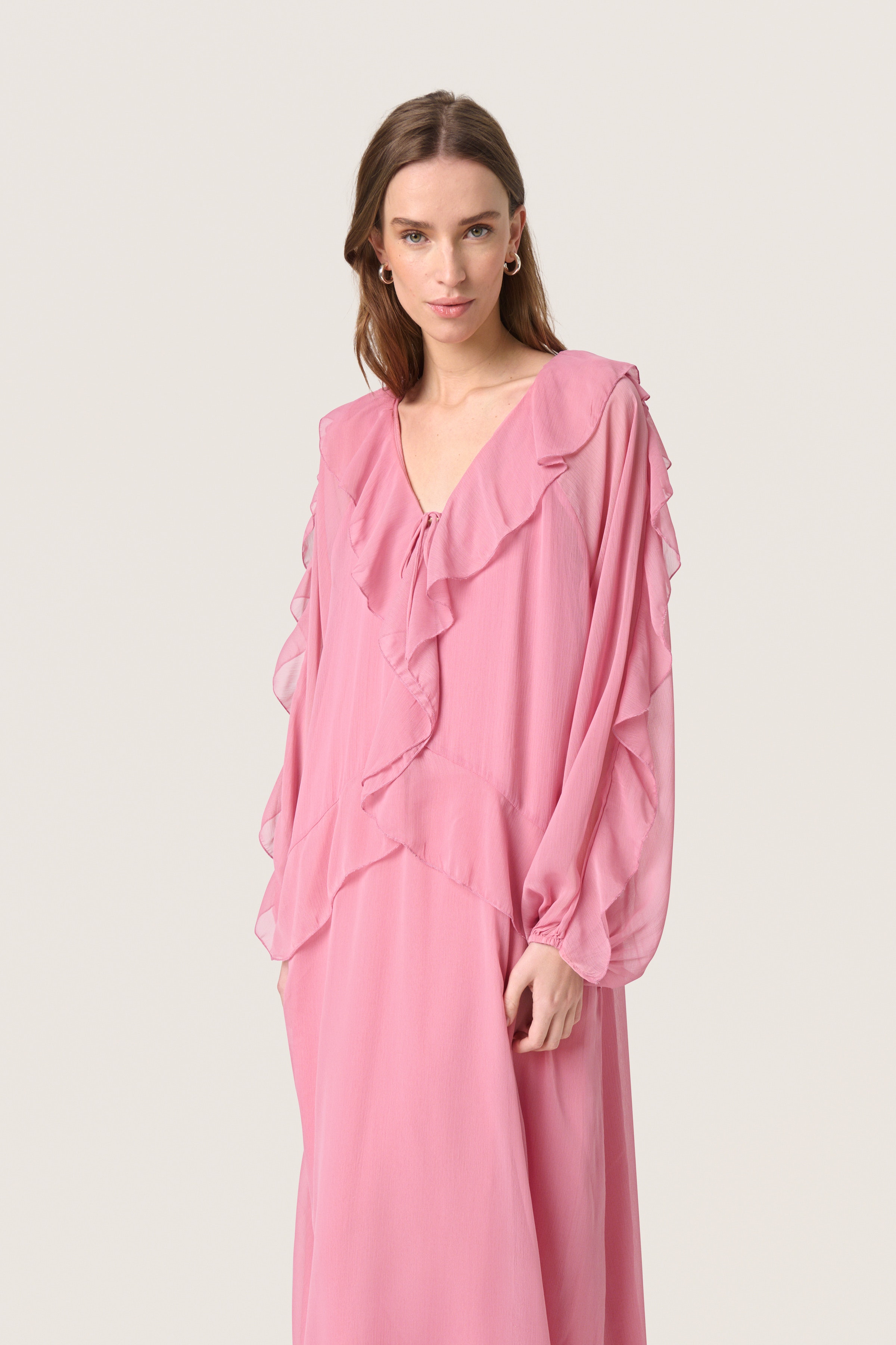 SLParianna Kjole LOOKBOOK FRONT 30408837-161712