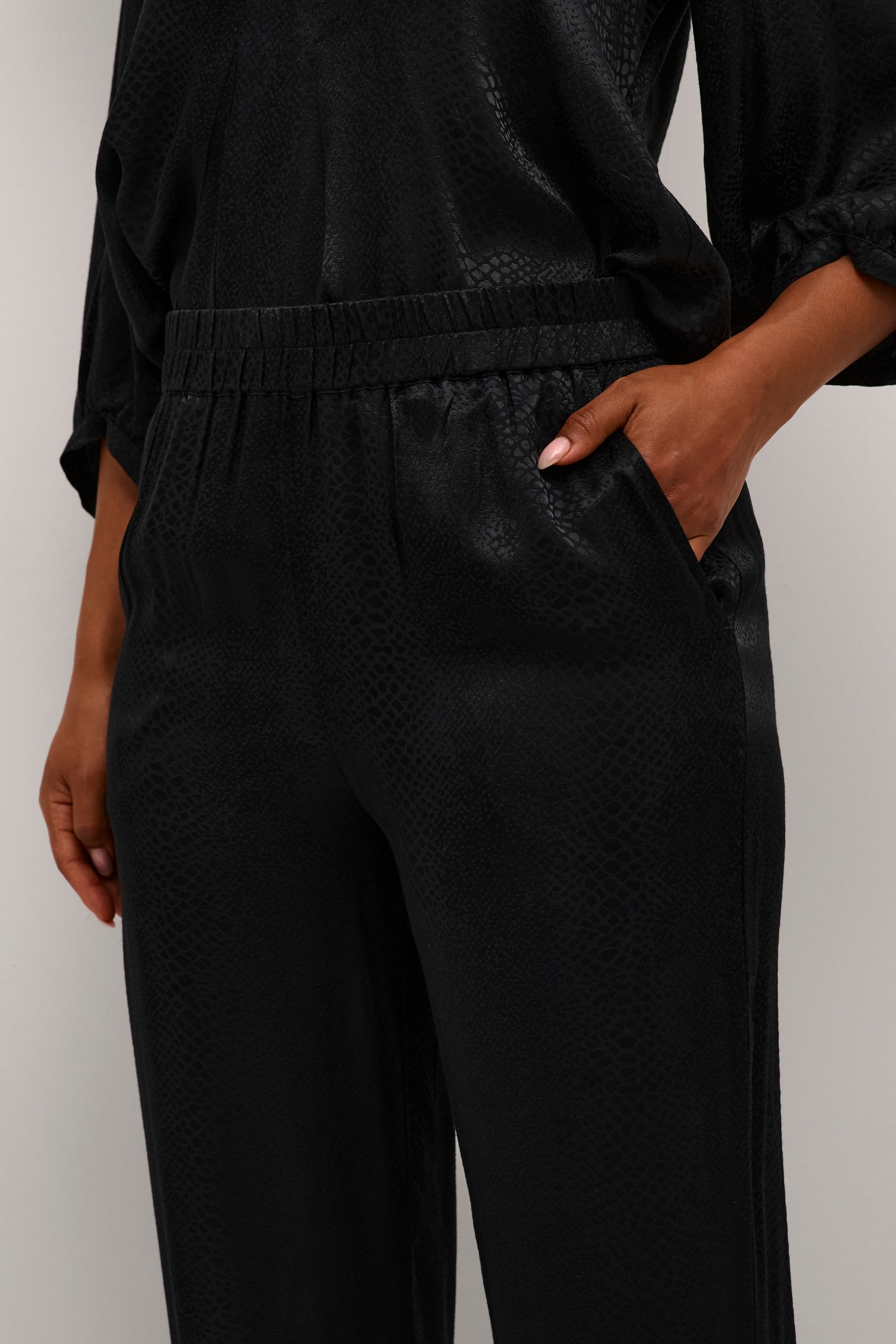 DarlingKB Trousers LOOKBOOK DETAIL 10104713-194008