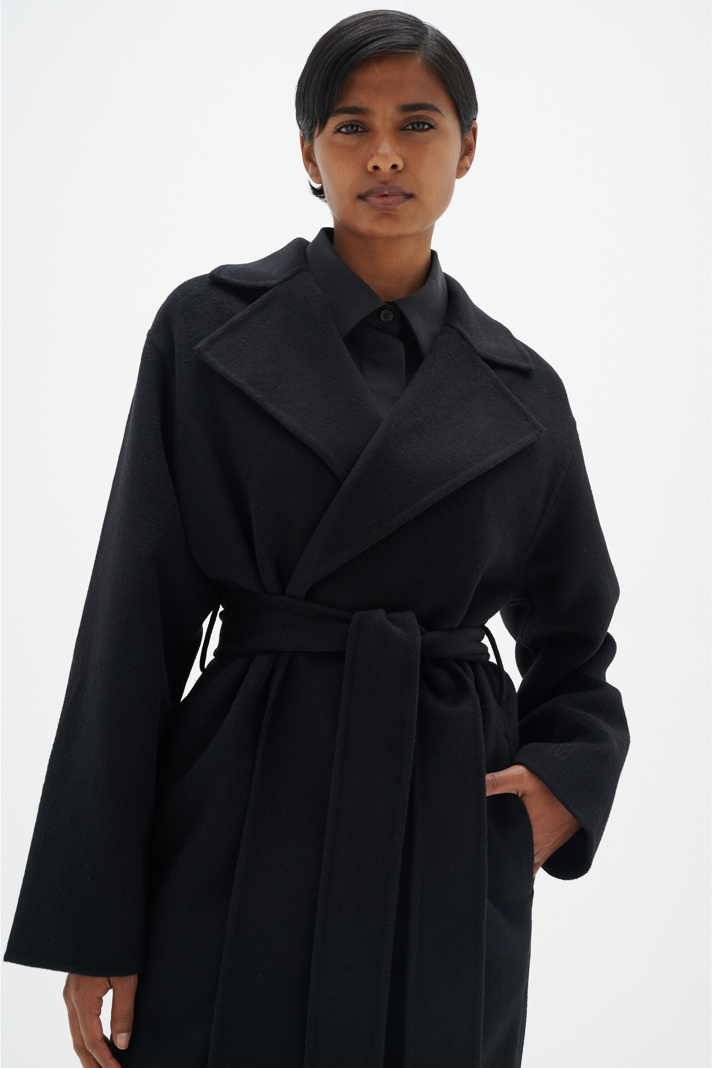 LiuroIW Coat LOOKBOOK FRONT 30108921-194008