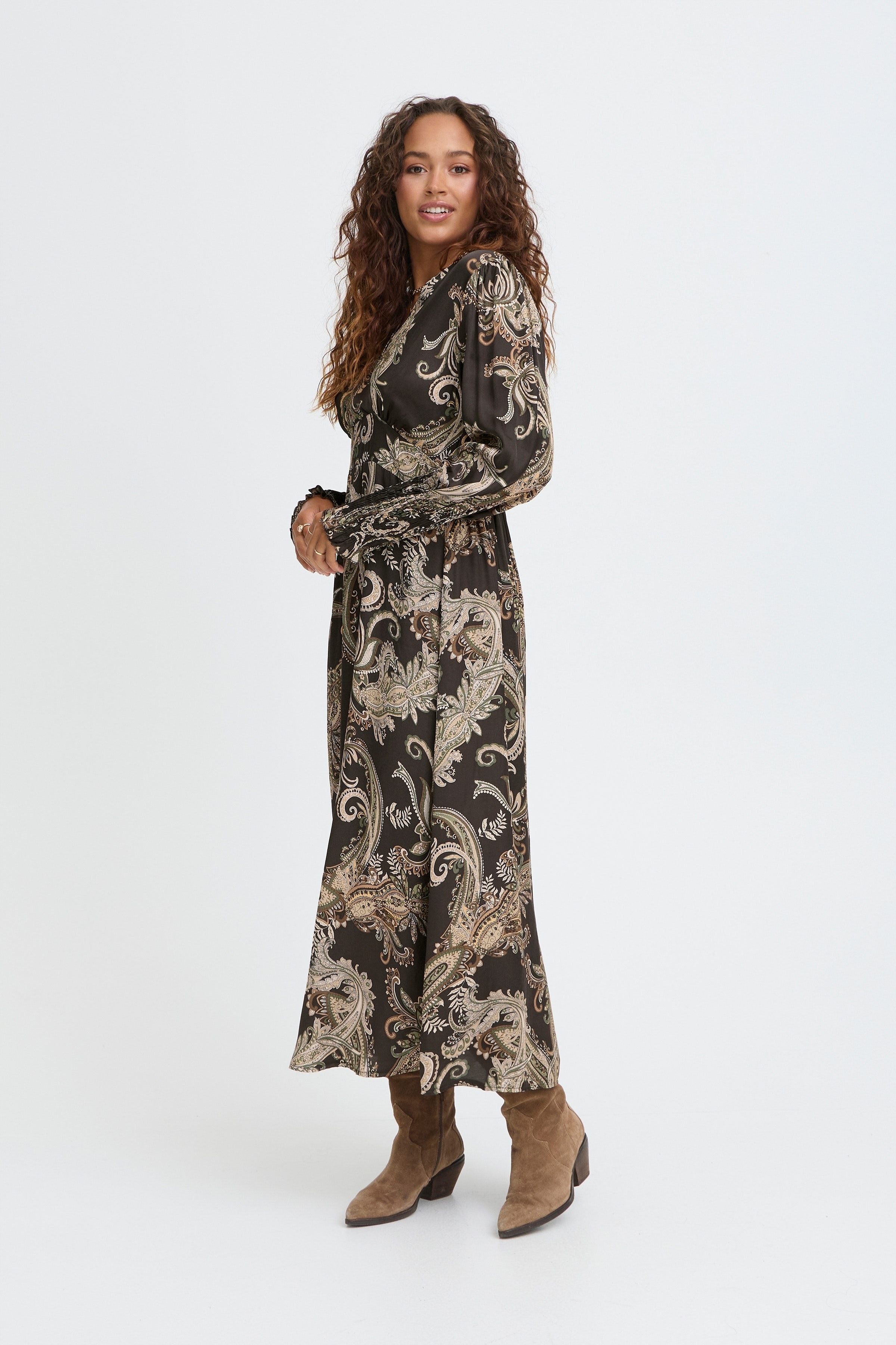 SBOLIVIA Dress LOOKBOOK FRONT 22101105-191109