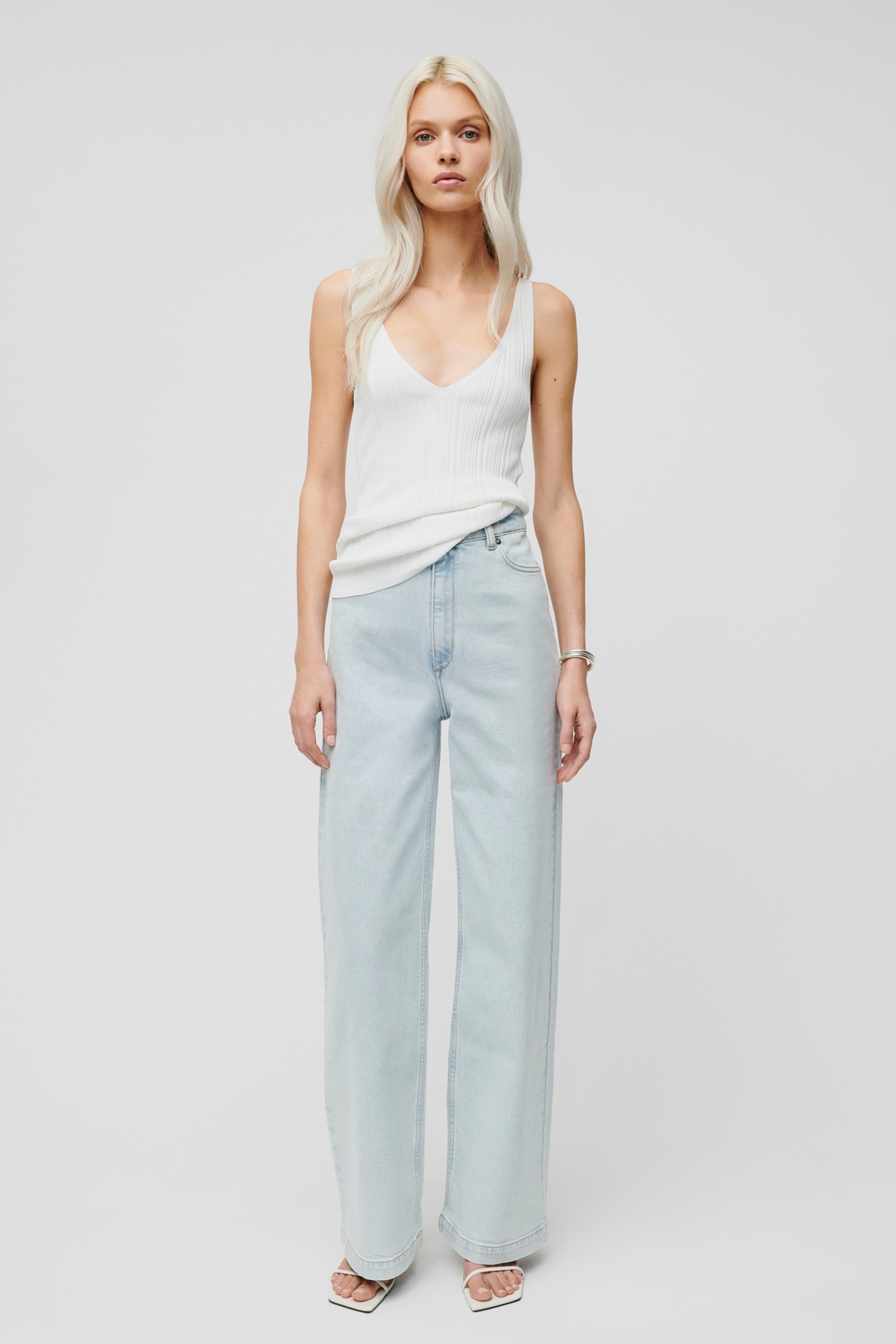 PIXIE Trousers LOOKBOOK FRONT 30600384-BL806