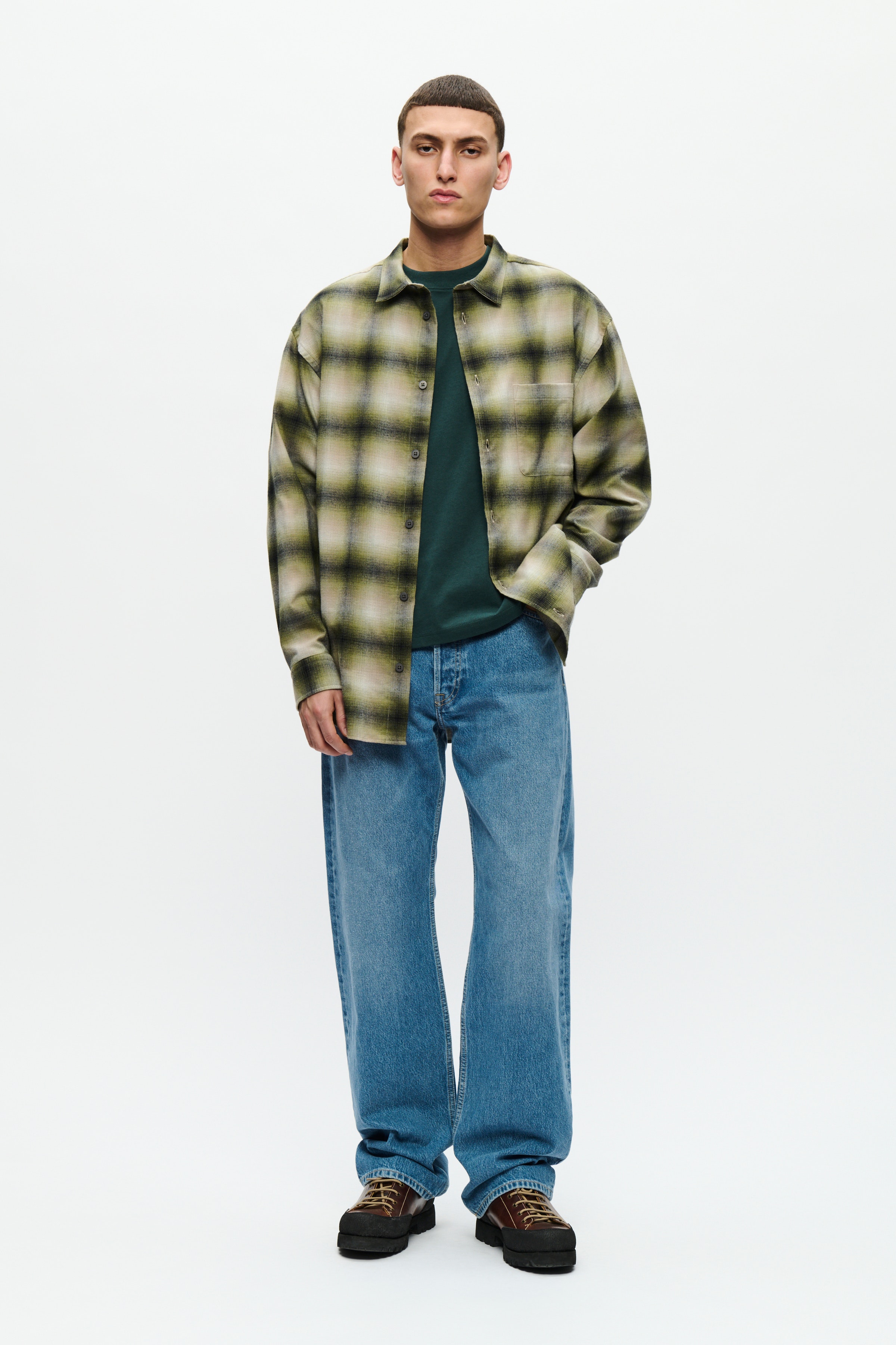 WWCarter Shirt LOOKBOOK FRONT 30251494-304084