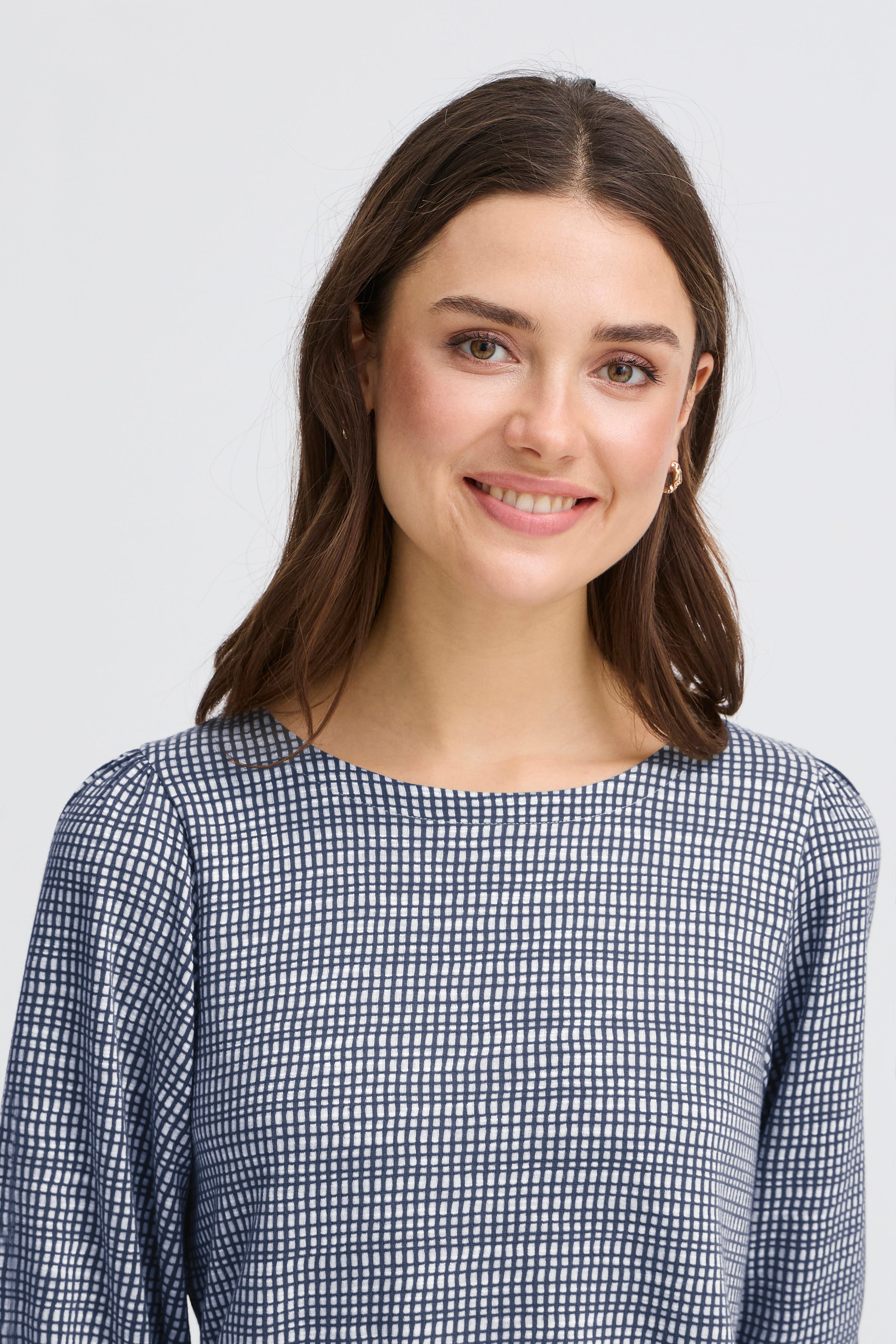 FRNIALA T-shirt LOOKBOOK DETAIL 20617522-900005065