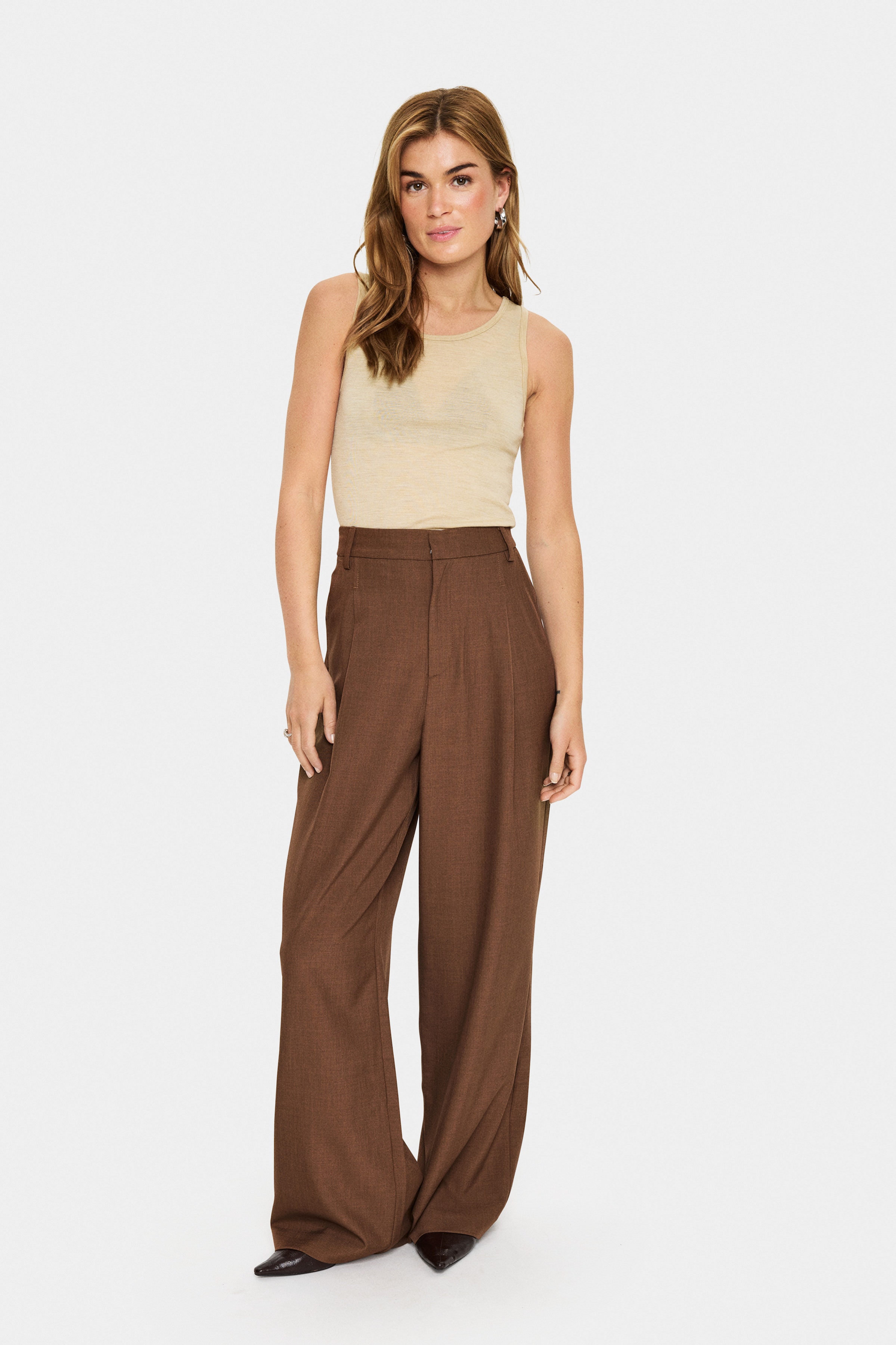 MaddisonSZ Byxor LOOKBOOK FRONT 30514418-191224