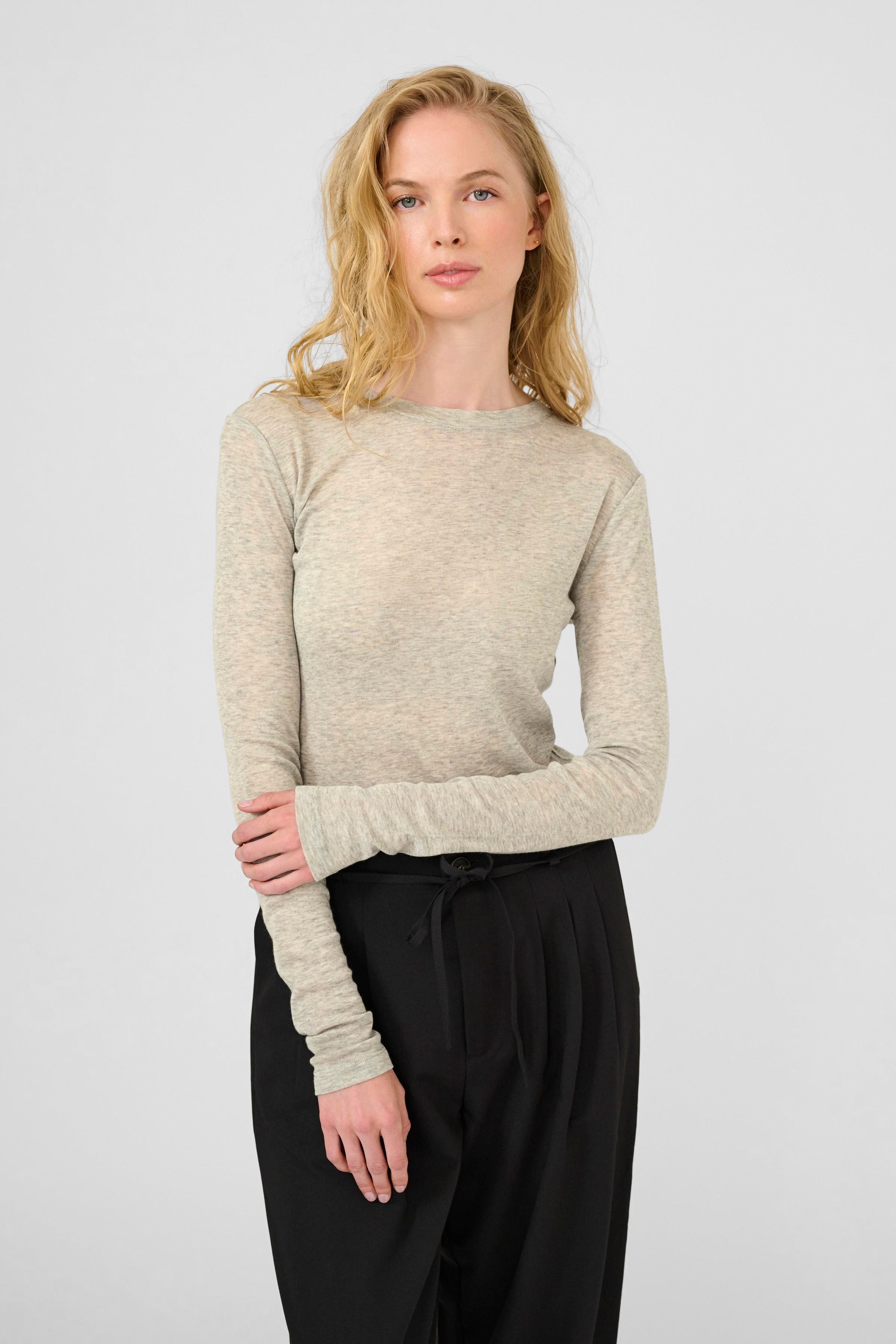 DollyKB T-shirt LOOKBOOK FRONT 10104715-1638011