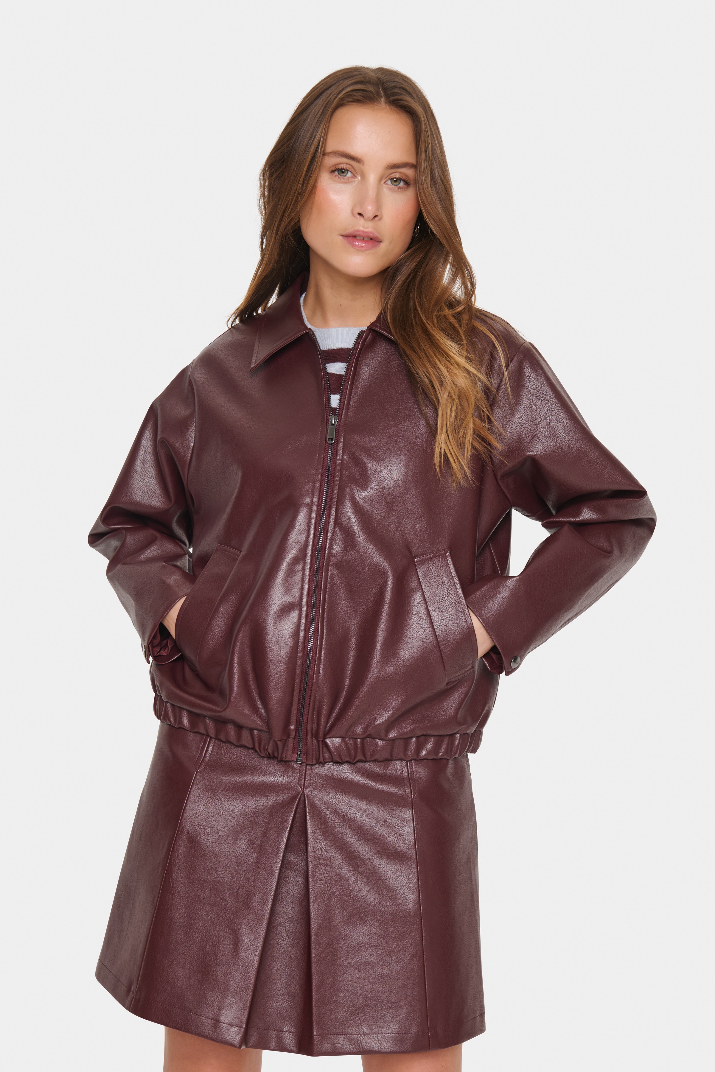 LaviniaSZ Casual Jacke LOOKBOOK FRONT 30514215-191625