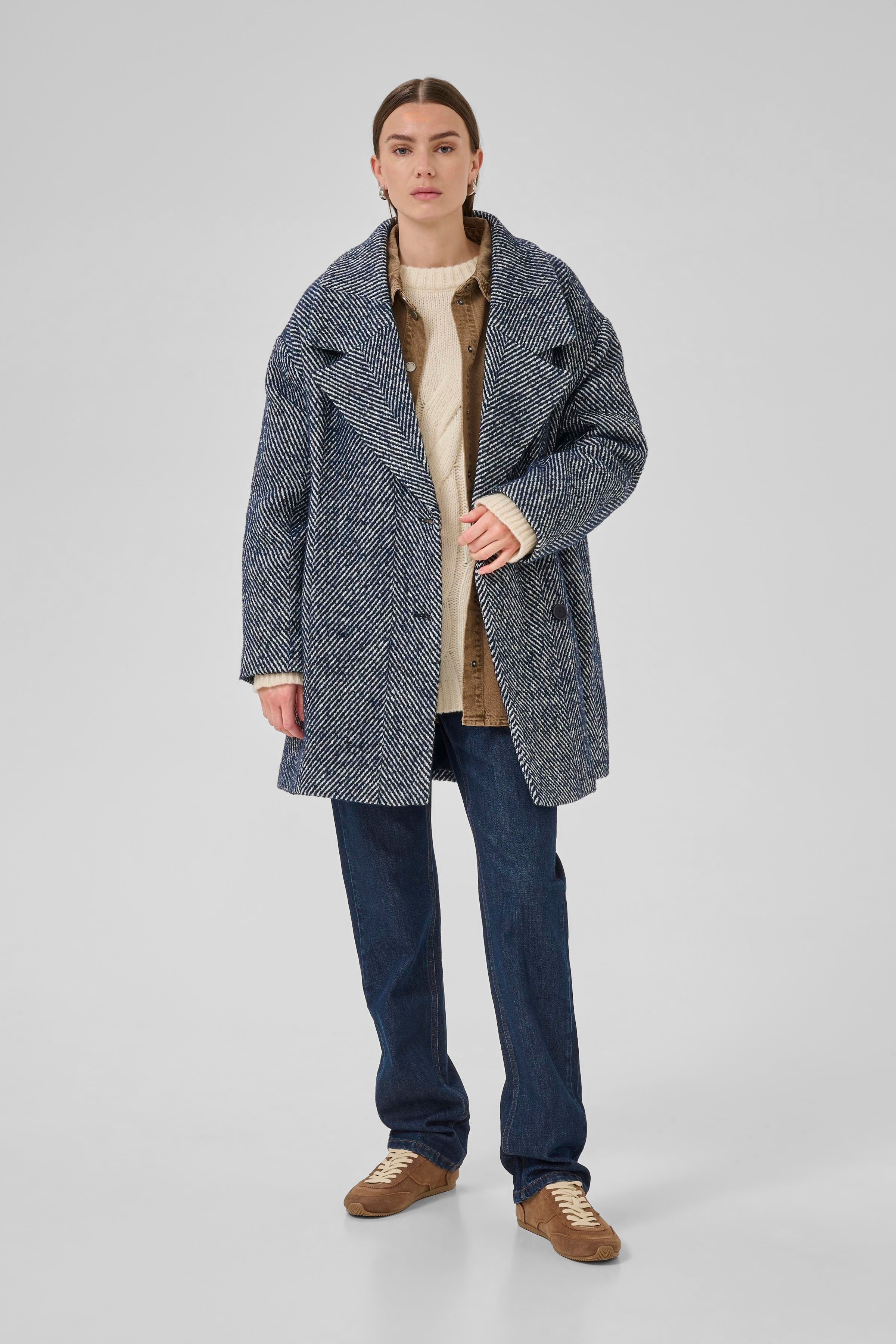 MaggieMW Frakke LOOKBOOK FRONT 10705190-108110