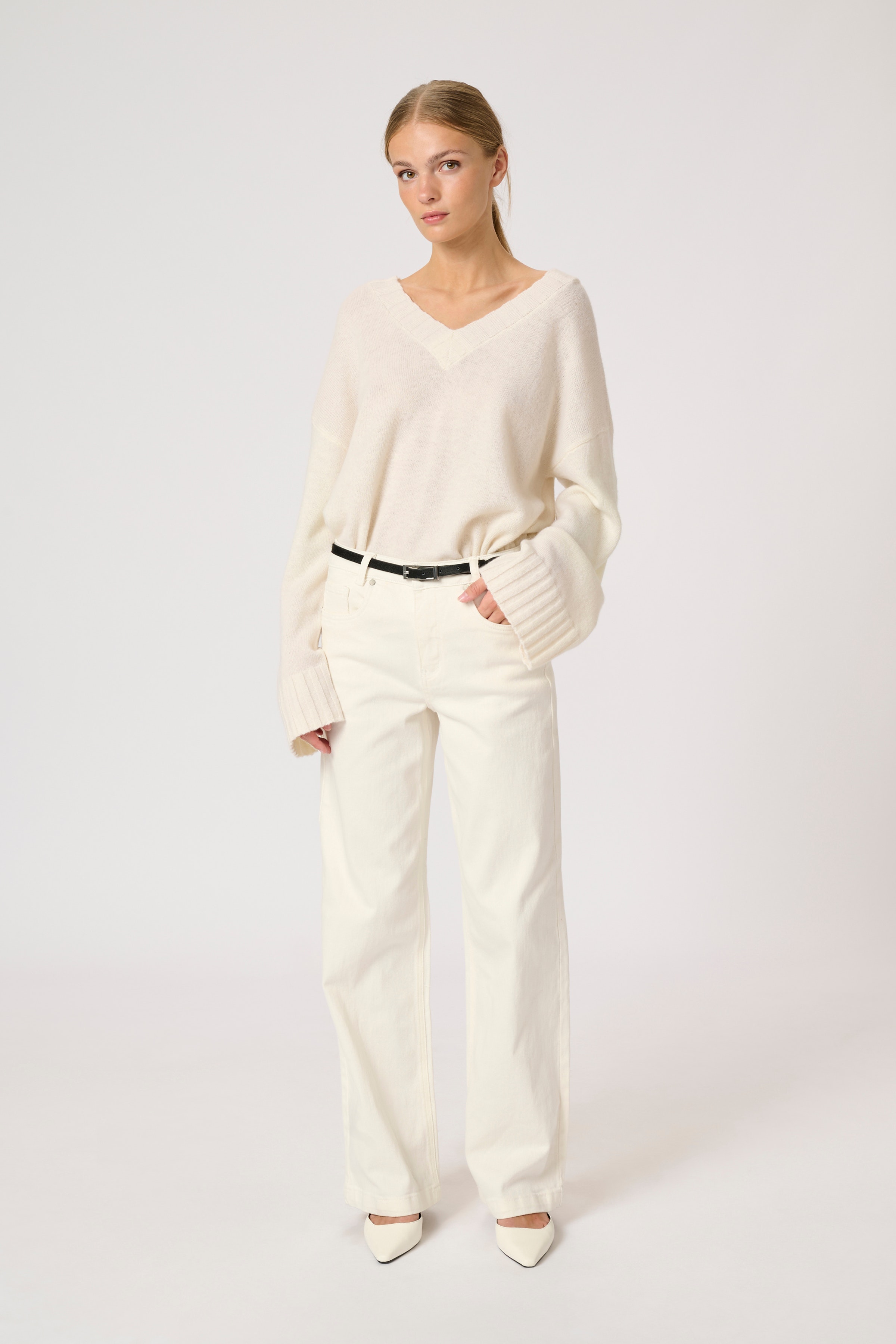 35 THE LOUIS HIGH WIDE LOOKBOOK FRONT 10704619-103563