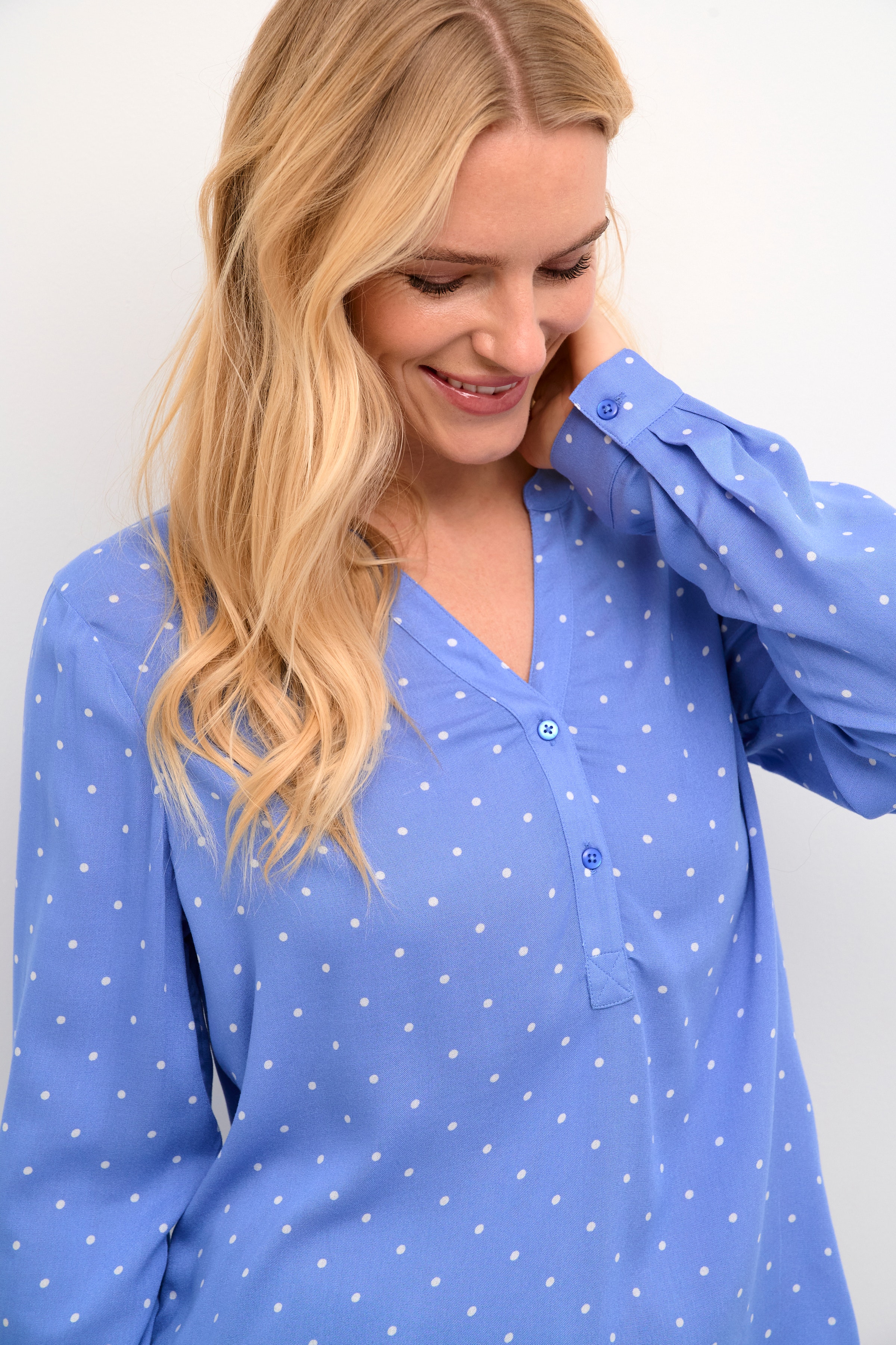 KAjoyce Bluse LOOKBOOK DETAIL 10504584-105642