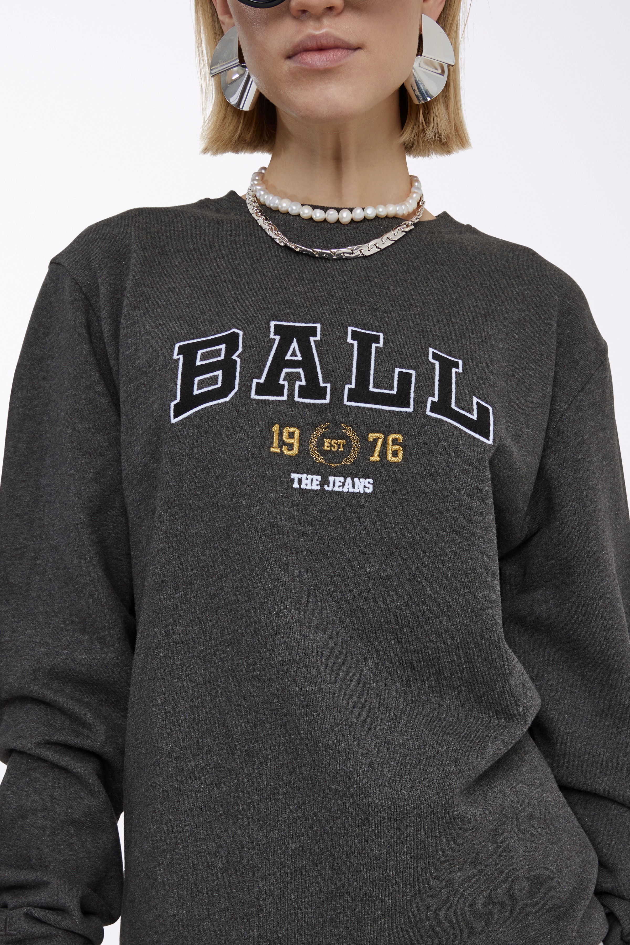 L. TAYLOR SWEATSHIRT LOOKBOOK DETAIL 50400052-204306