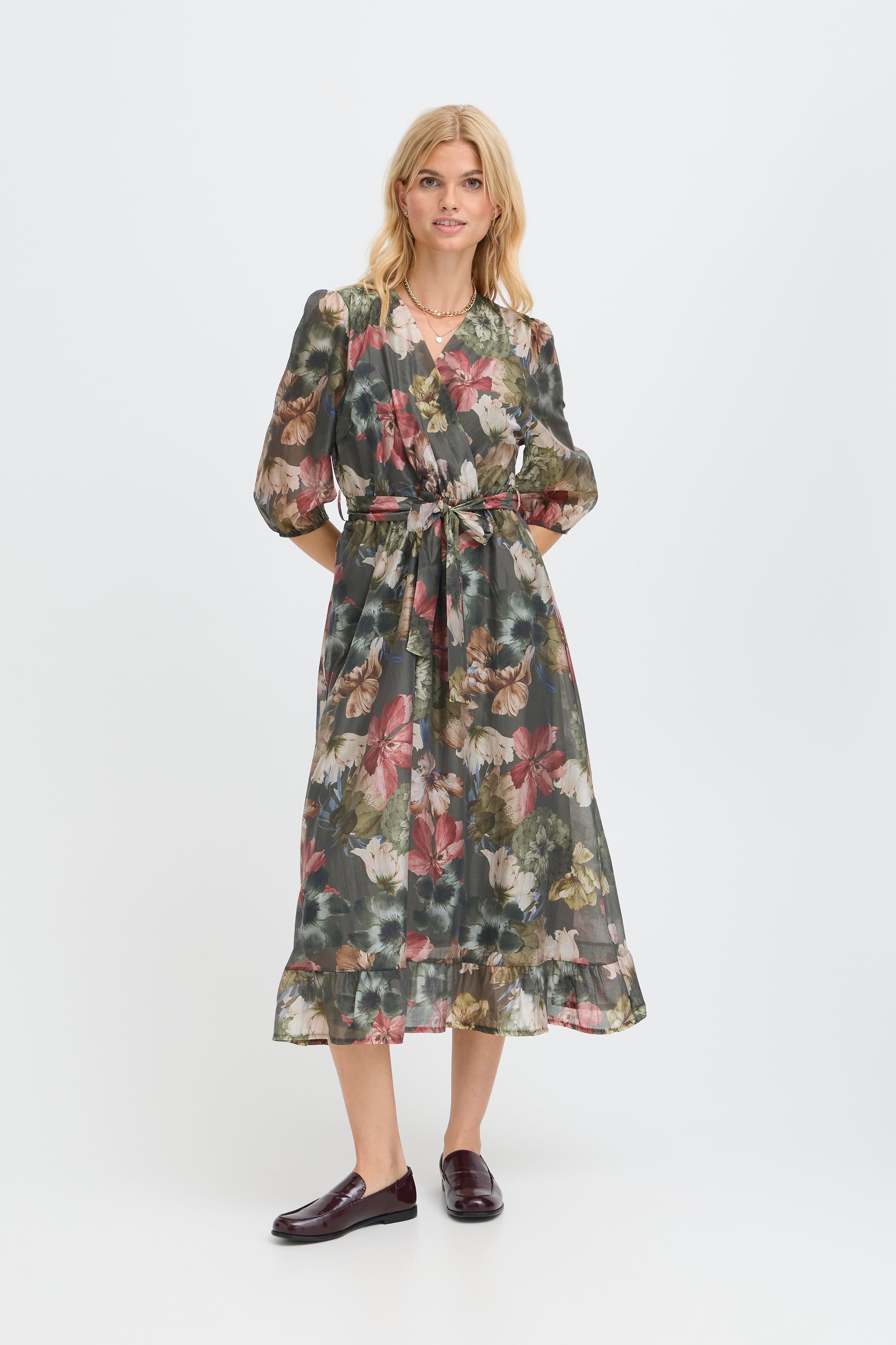 SBLEYIA Jurk LOOKBOOK FRONT 22101065-180515