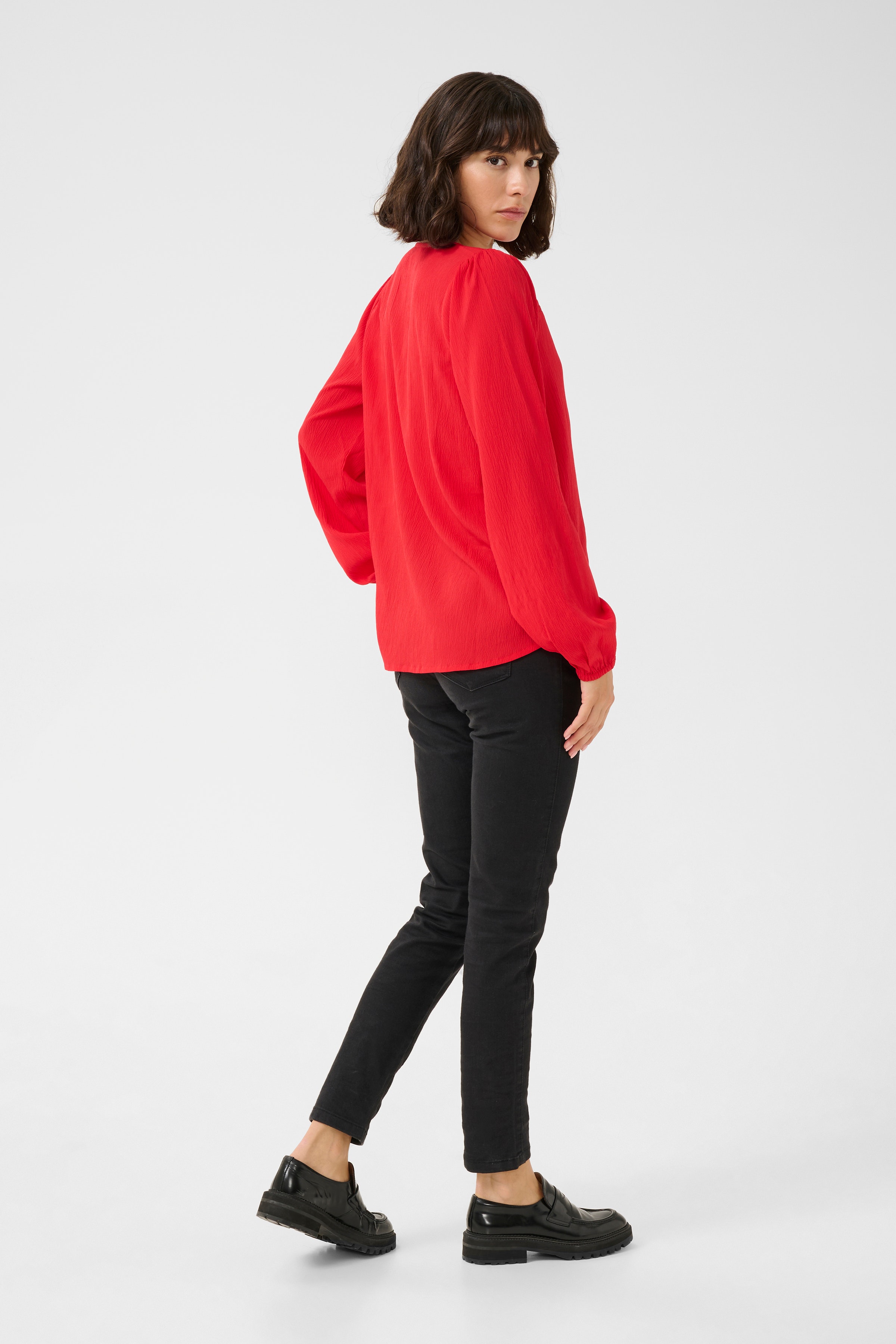 KAlinda Blouse LOOKBOOK BACK 10510204-191664