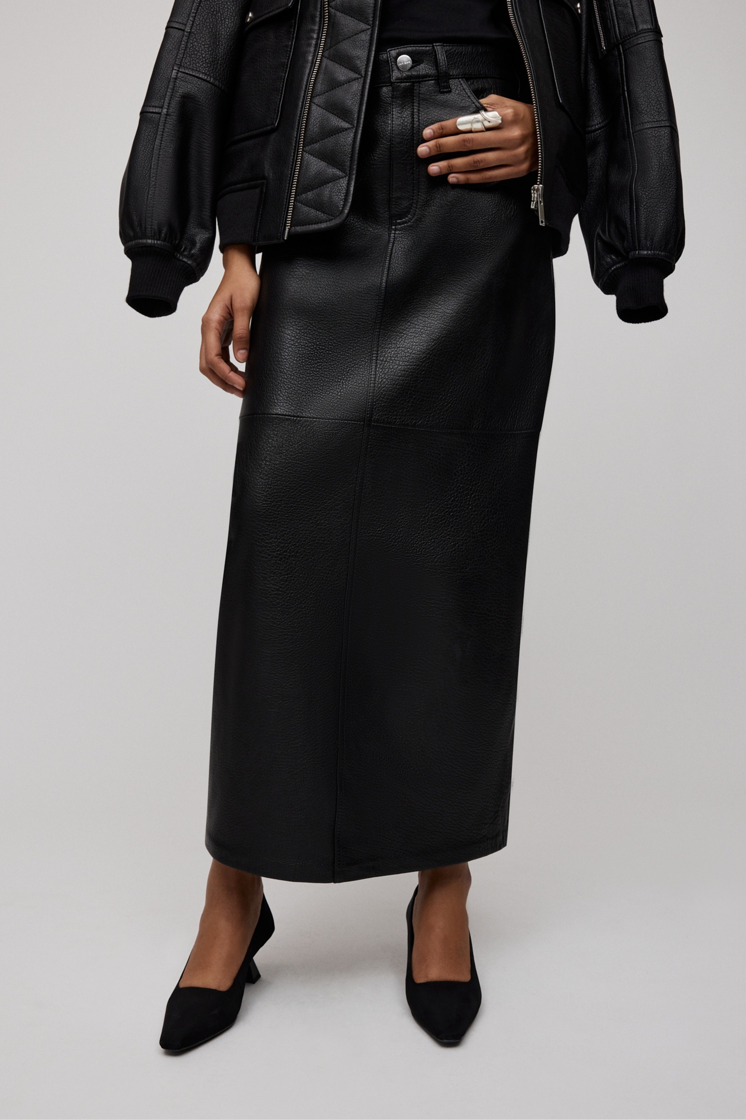 LISANNE Skjørt LOOKBOOK FRONT 30600688-BK999