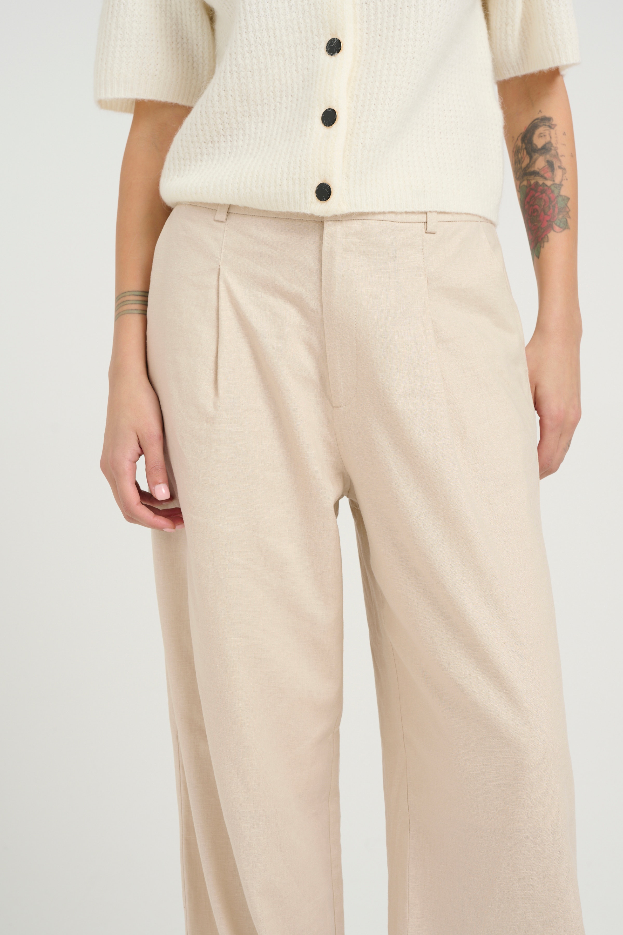 ElarahGZ Trousers LOOKBOOK DETAIL 10909834-130404