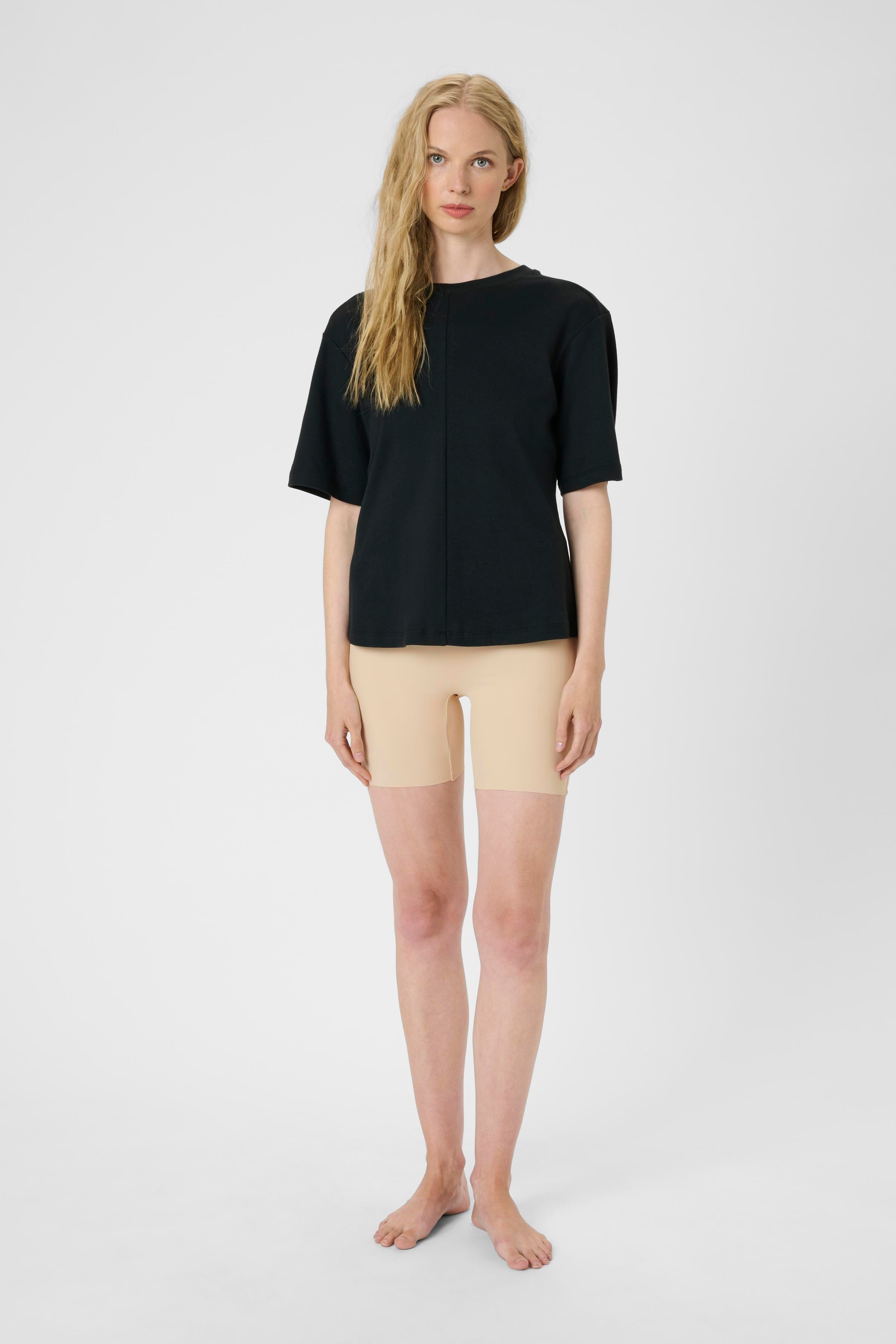 AiperKB Shorts LOOKBOOK FRONT 10103077-100306