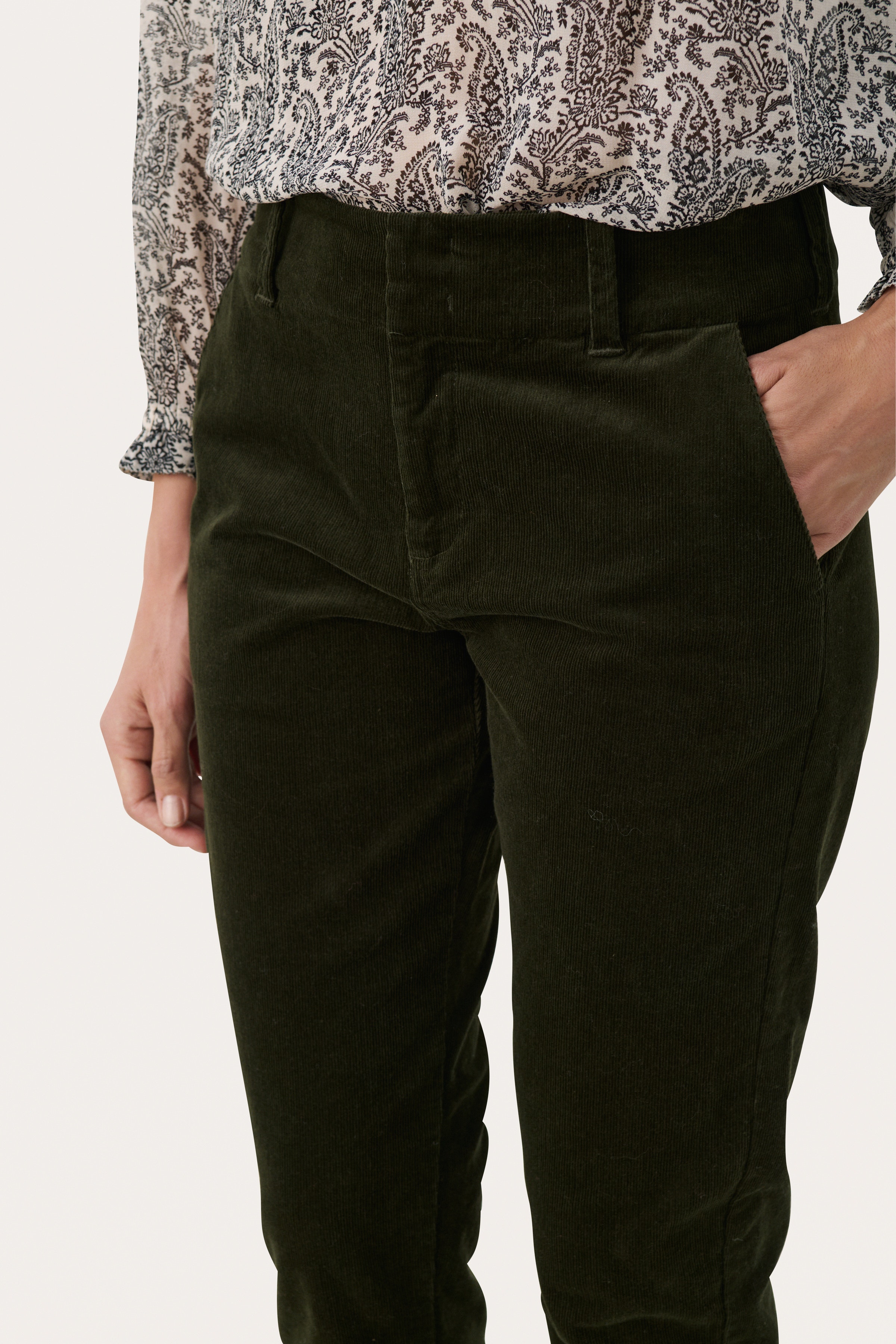 SoffysaPW Trousers LOOKBOOK DETAIL 30308982-190509