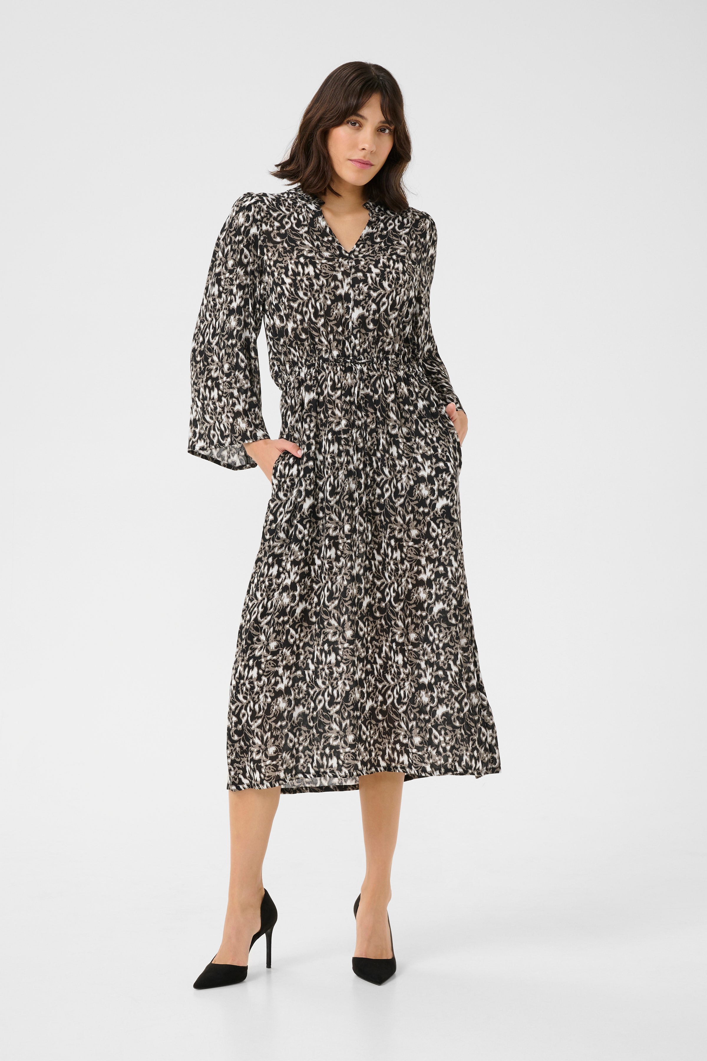 KAamber Kjole LOOKBOOK FRONT 10509534-106991