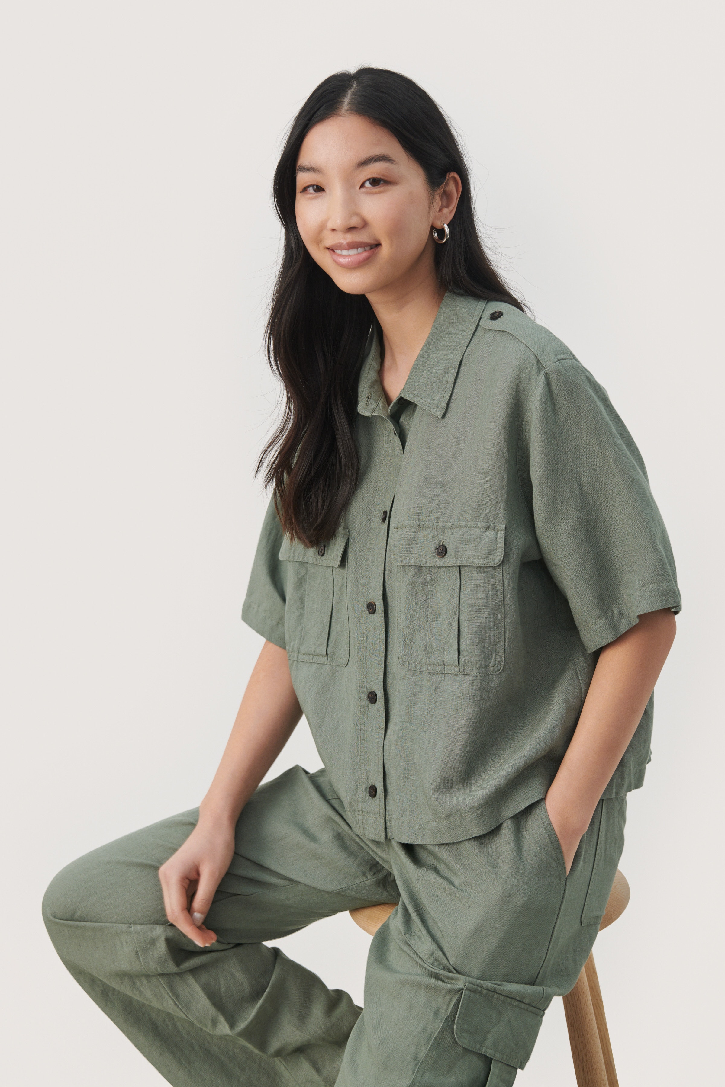 FetimasPW Short-sleeved linen shirt LOOKBOOK FRONT 30308675-185806