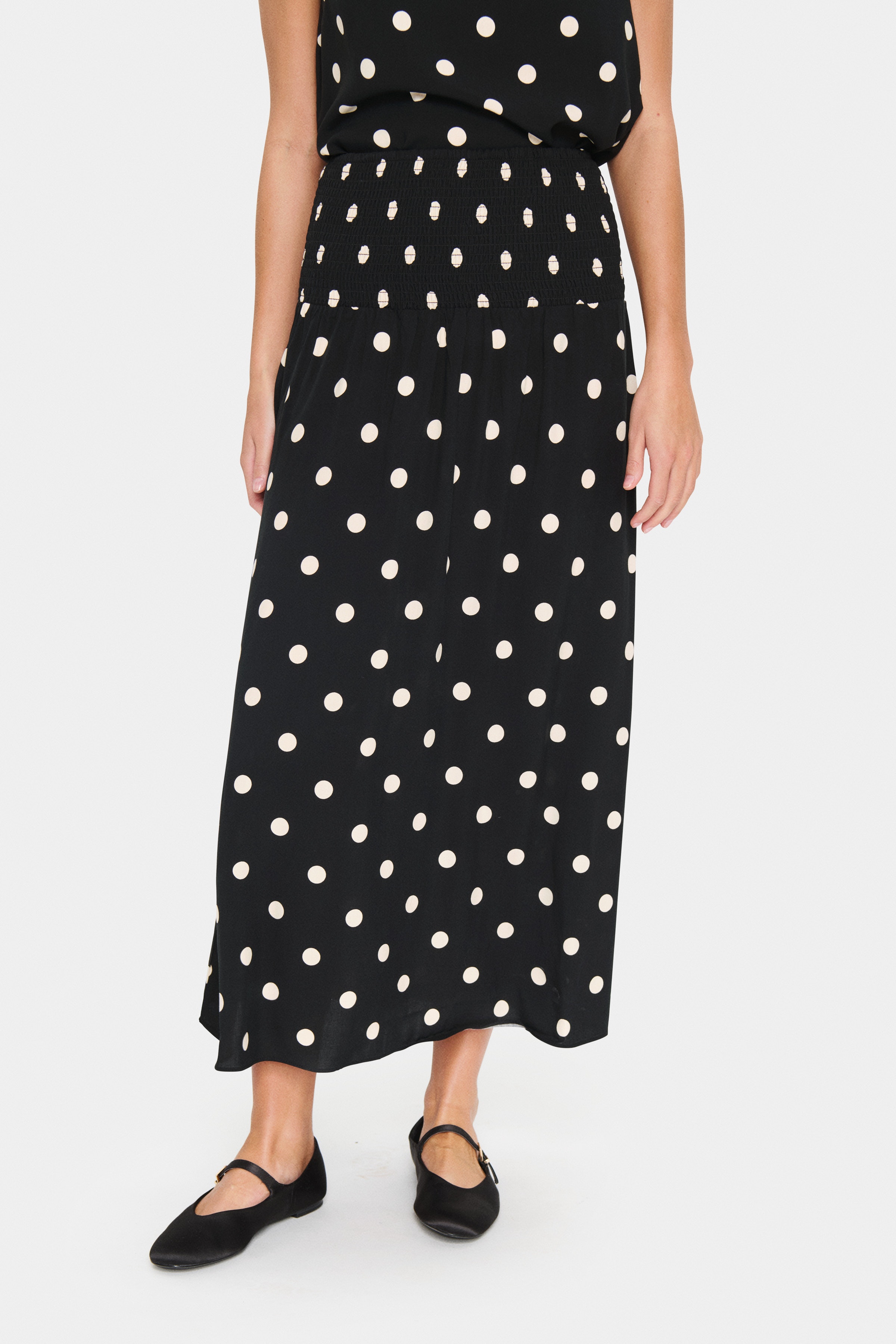 GislaSZ Skirt LOOKBOOK FRONT 30514246-303864