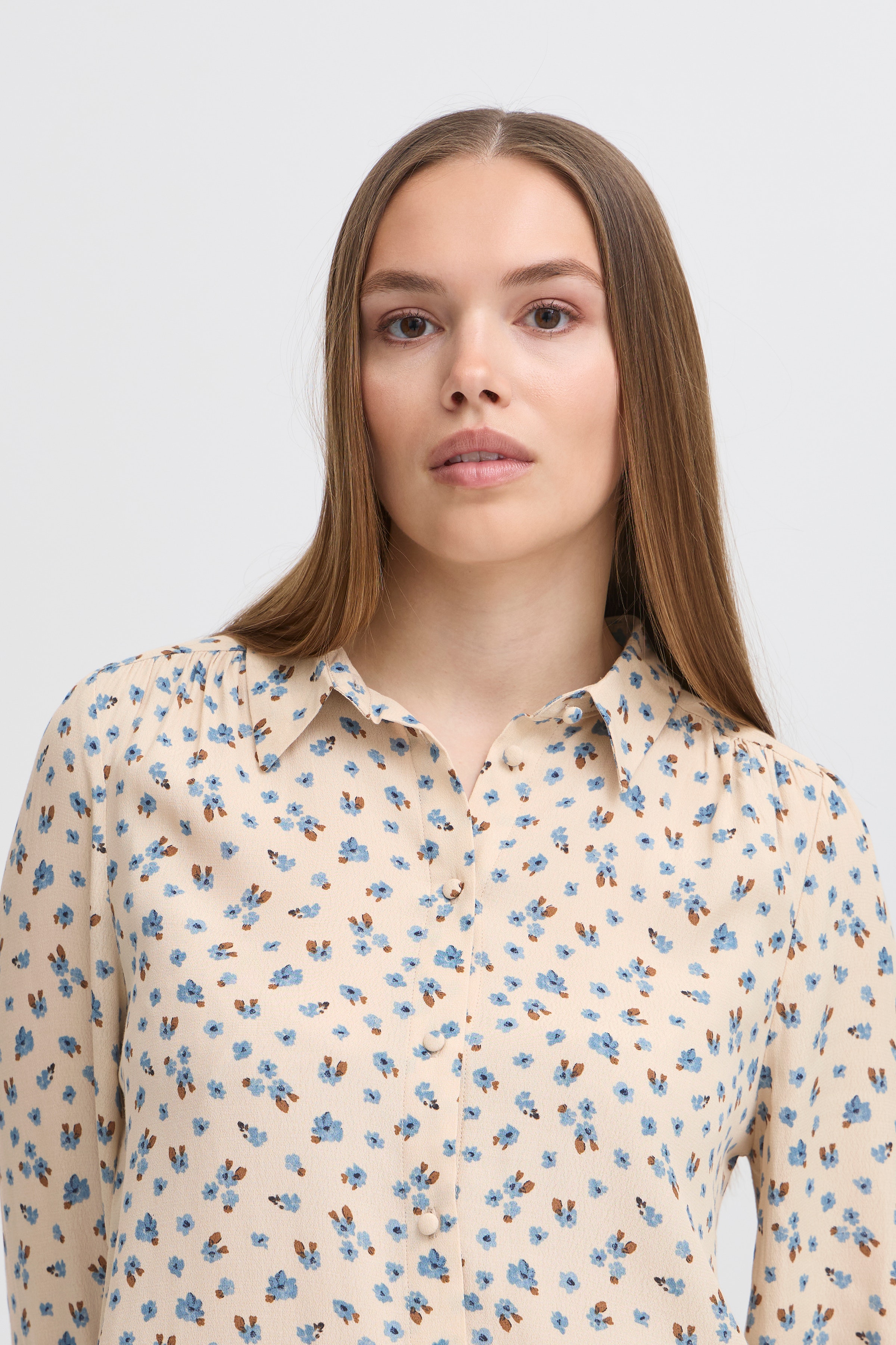 IRNOELLA Skjorte LOOKBOOK DETAIL 20124019-900000031