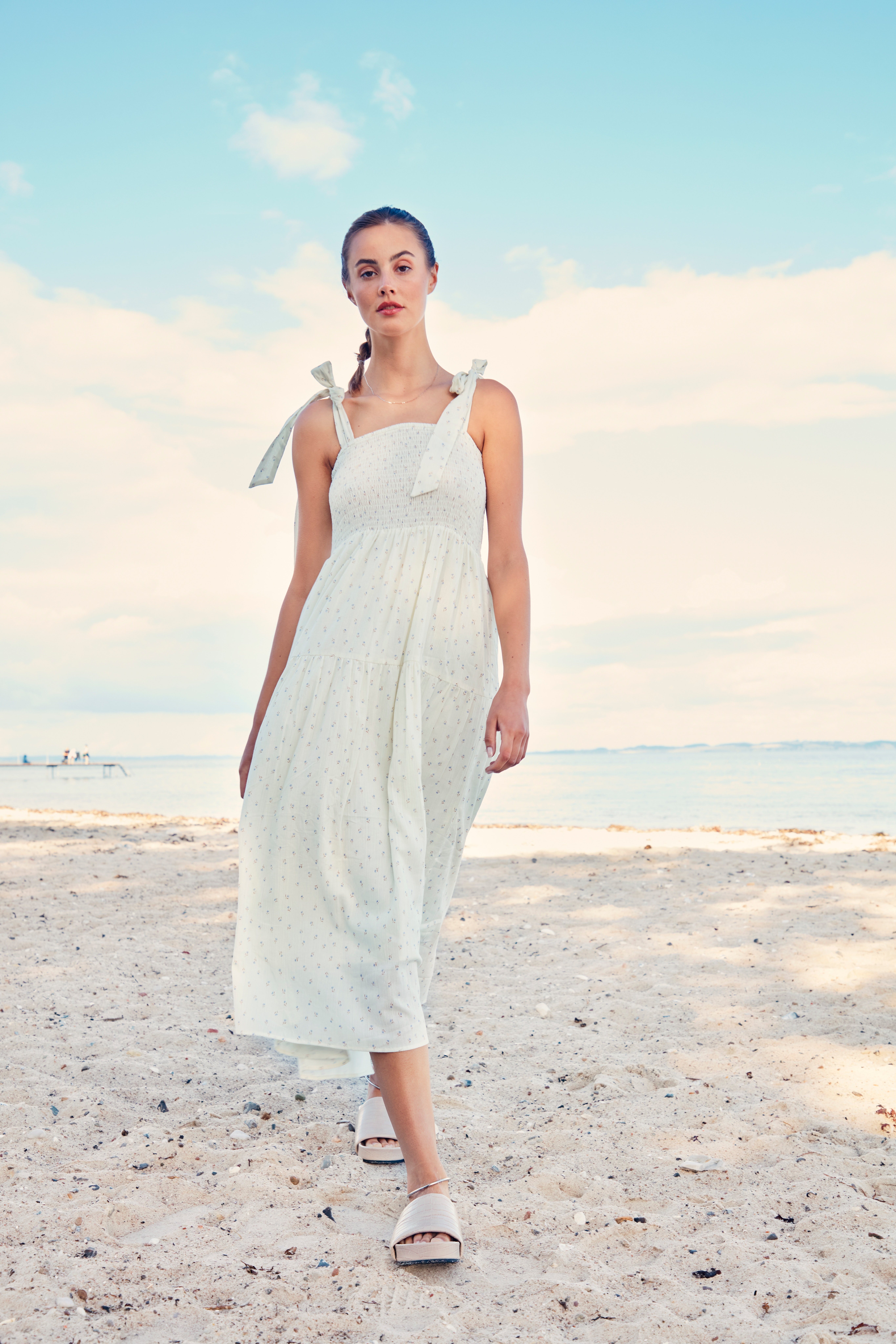 SLDandy Dress LOCATION NONE 30405472-300572
