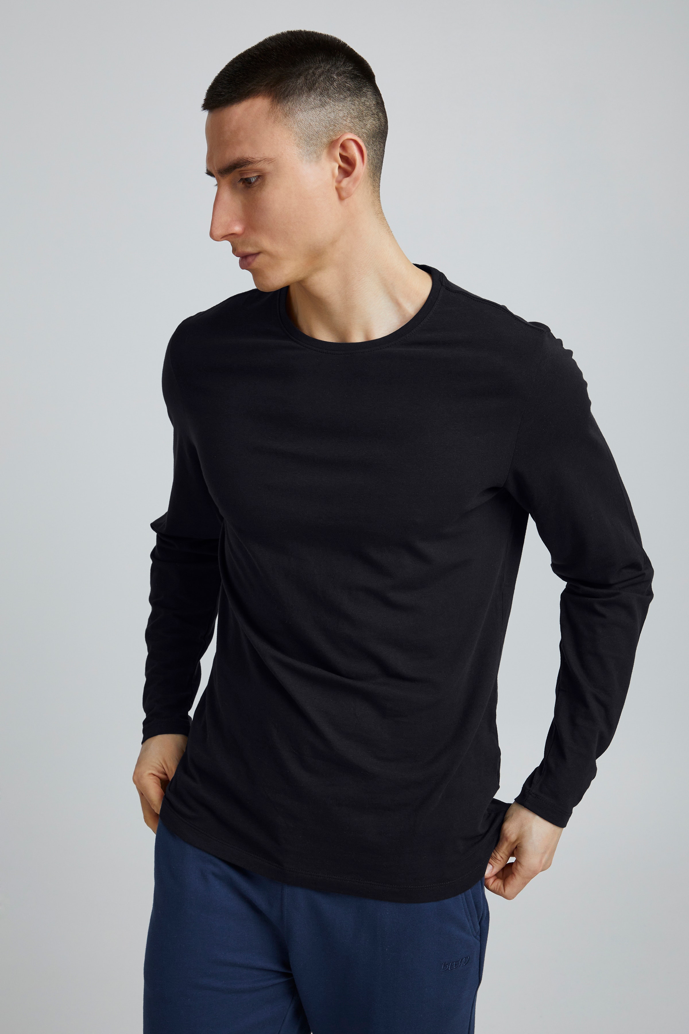 Long sleeved T-shirt LOOKBOOK FRONT 20713862-70155