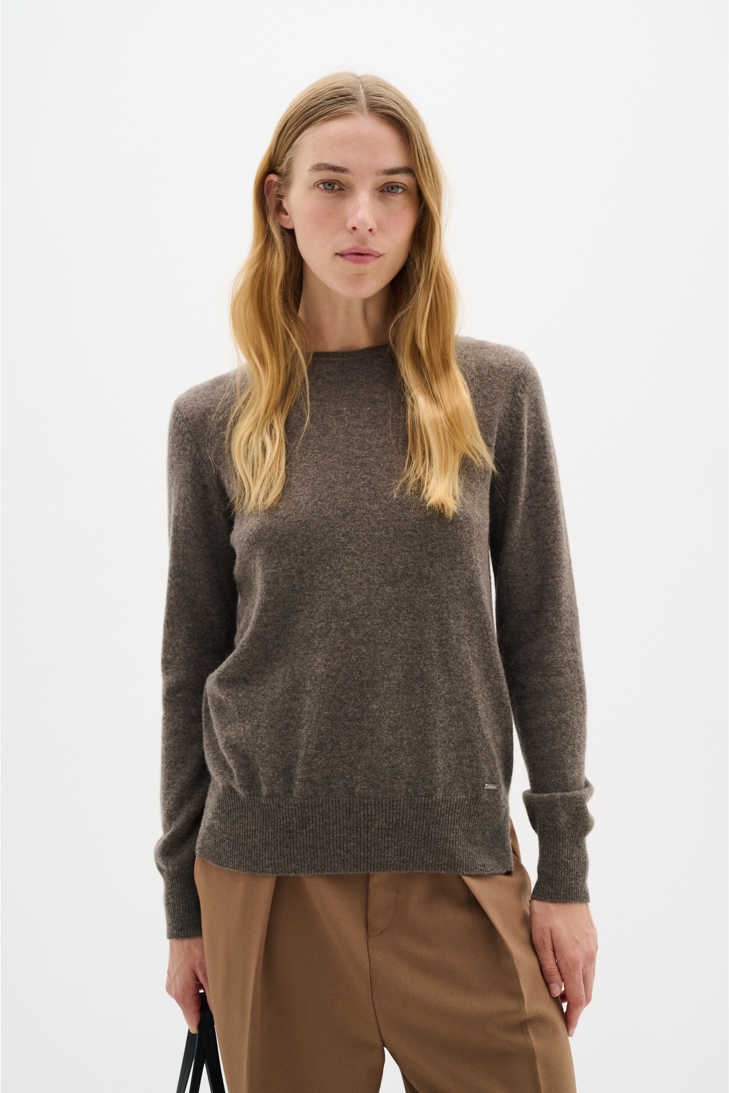 LukkaIW Crew-neck KaschmirPullover LOOKBOOK FRONT 30107629-300872