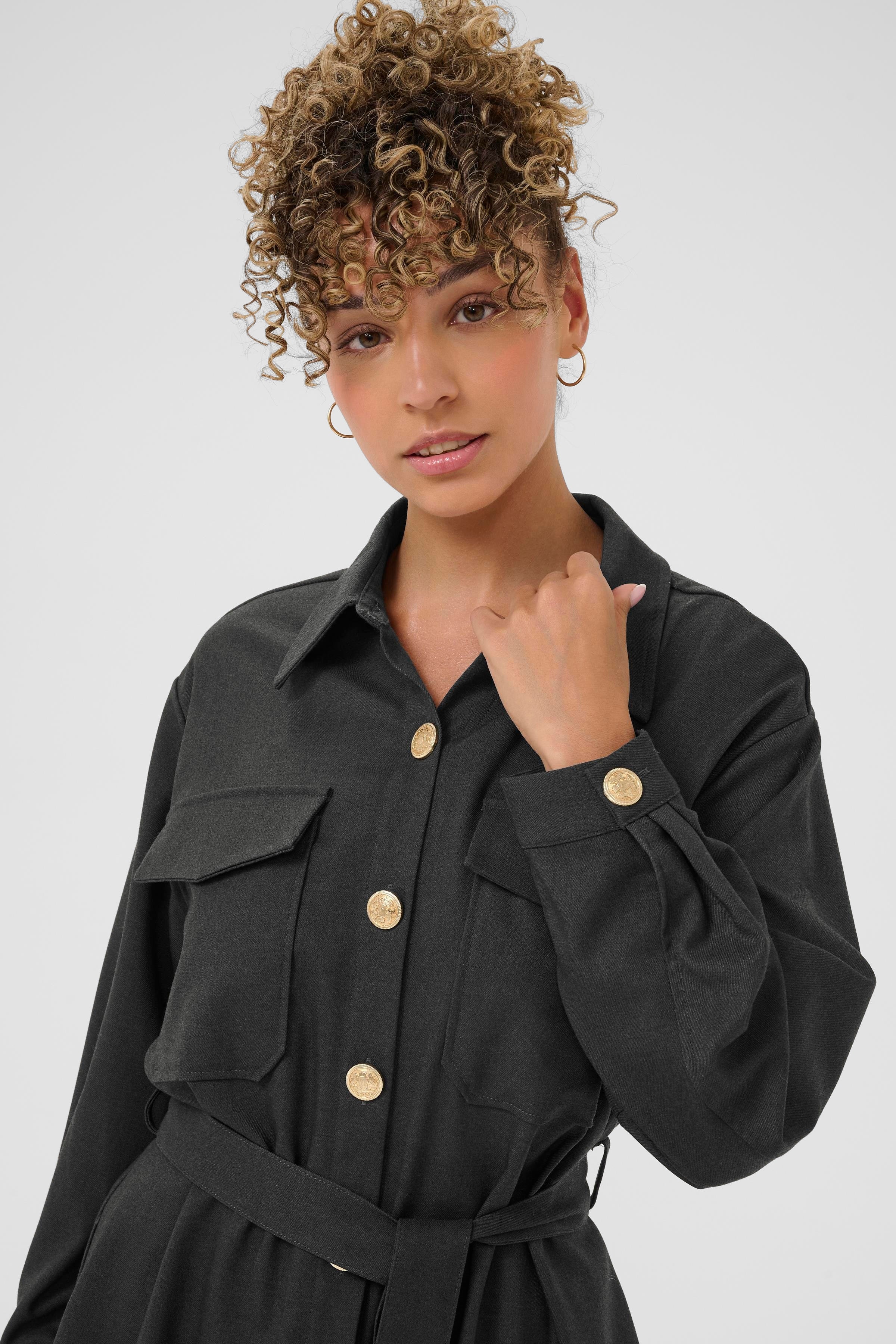 CRBabeth Shirt LOOKBOOK DETAIL 10614312-101156