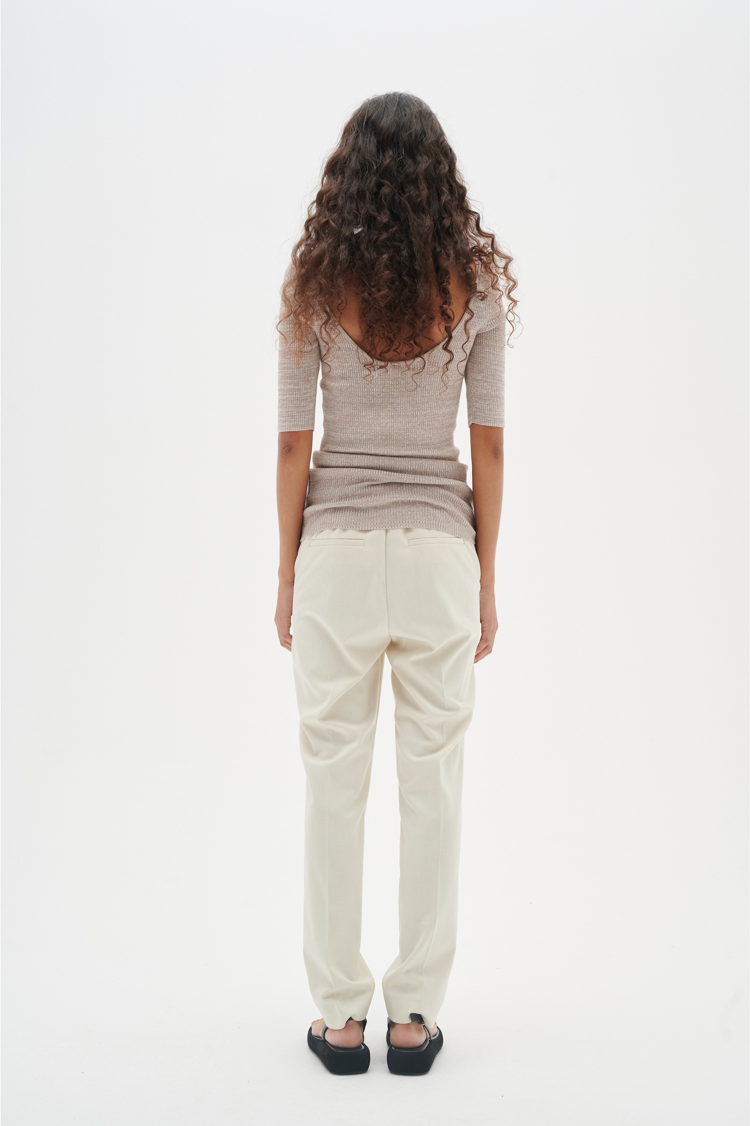 KyrahIW Trousers LOOKBOOK BACK 30108186-1200001