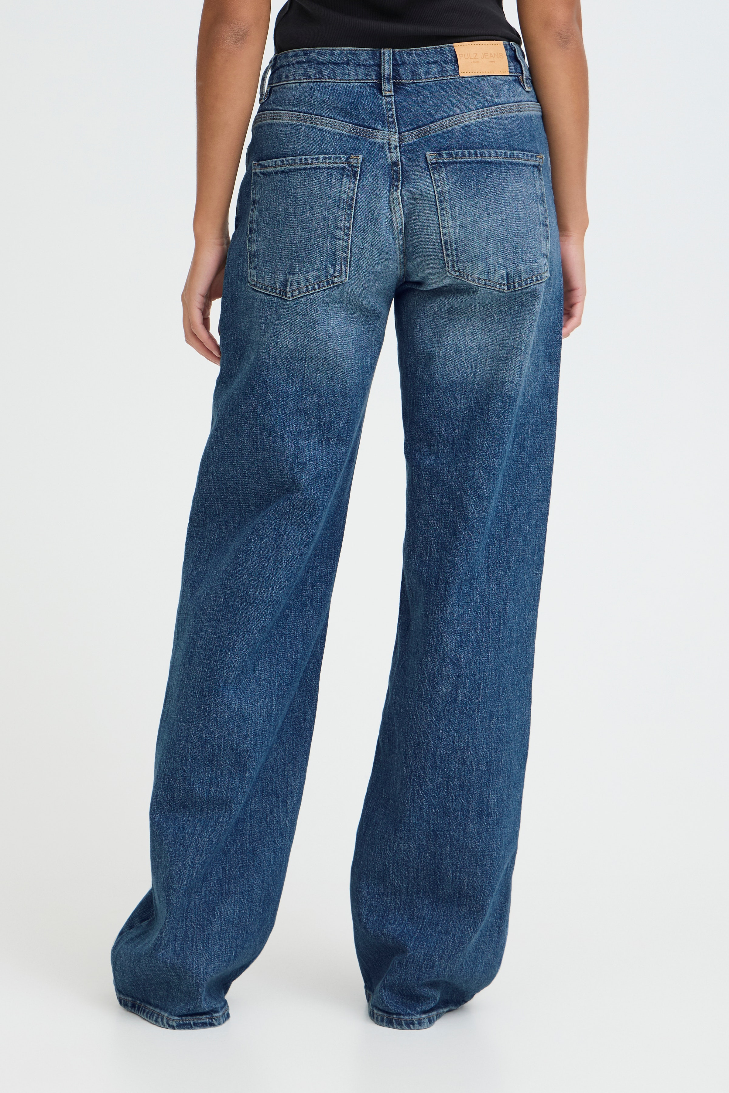 PZVEGA HW Jeans Wide Leg LOOKBOOK BACK 50207173-200005