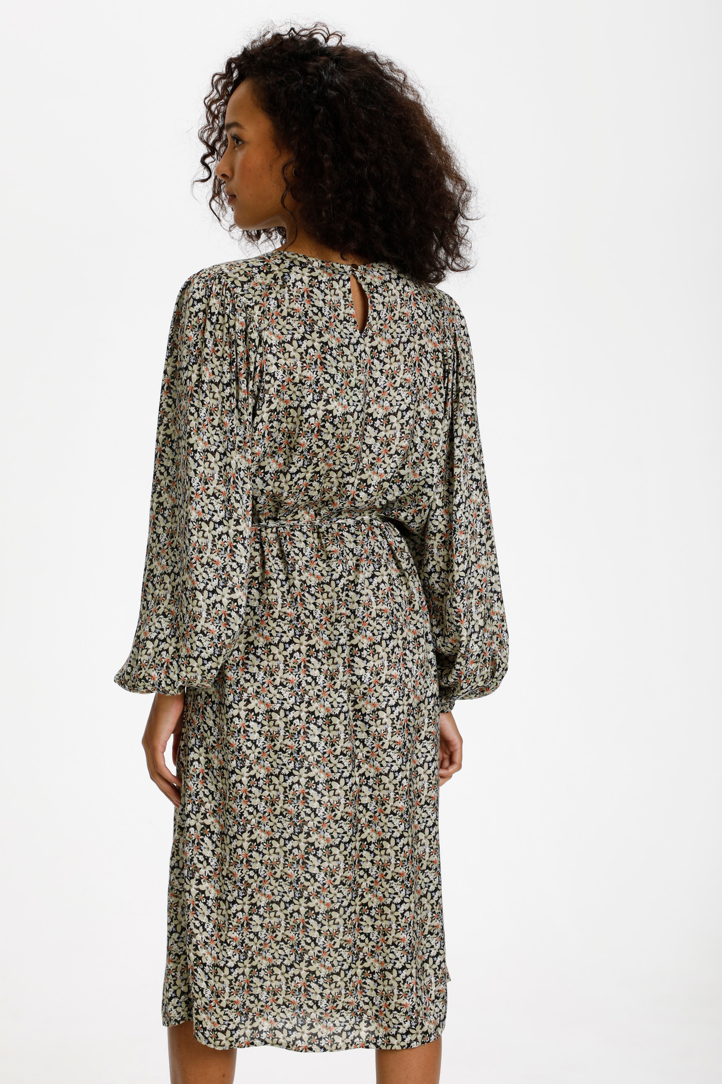 KAeita Kjole LOOKBOOK BACK 10505551-101425