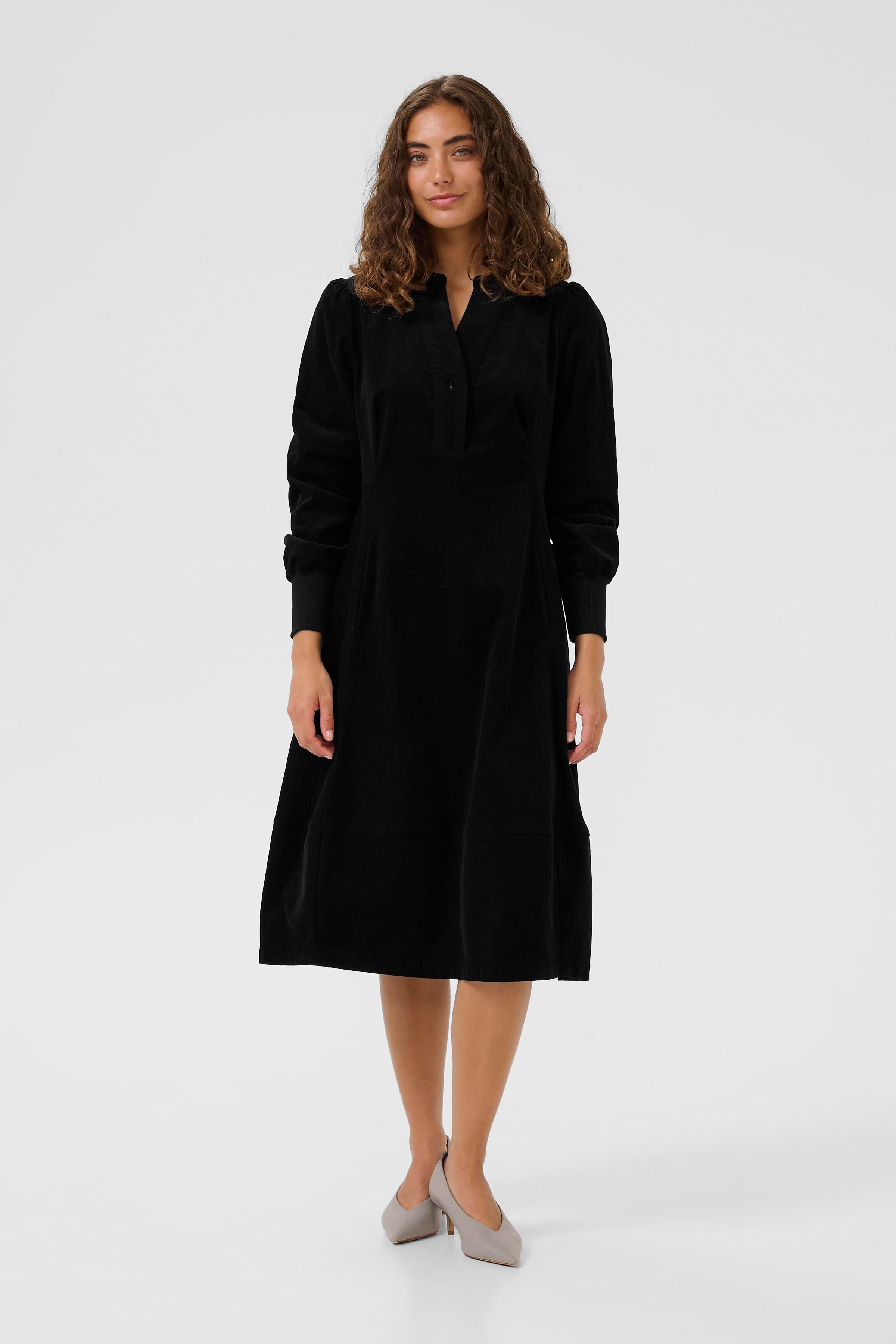 CUrhaena Corduroy dress LOOKBOOK FRONT 50112618-500012