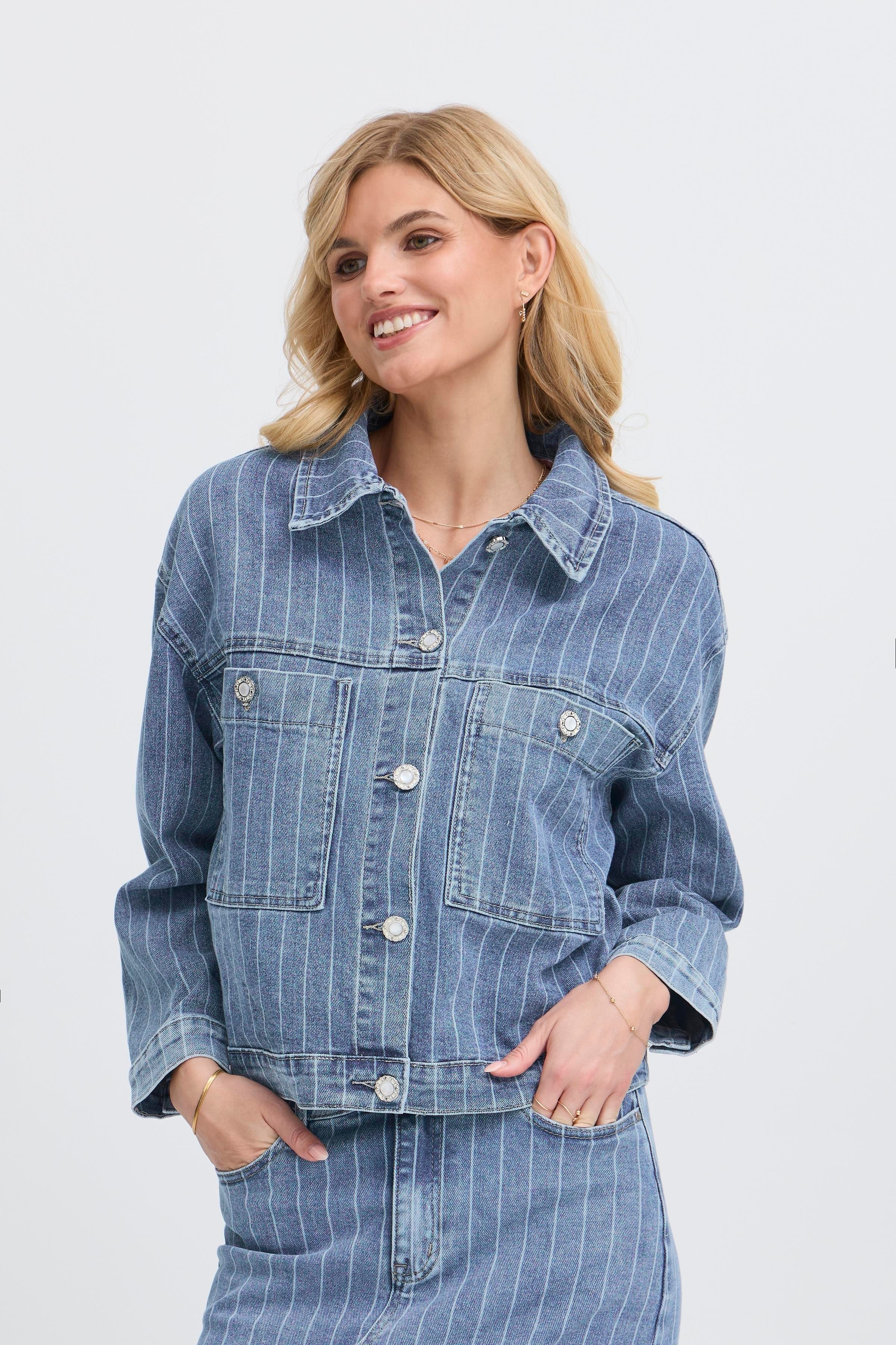 SBSTRIBEY Casual jakke LOOKBOOK FRONT 22100966-202820