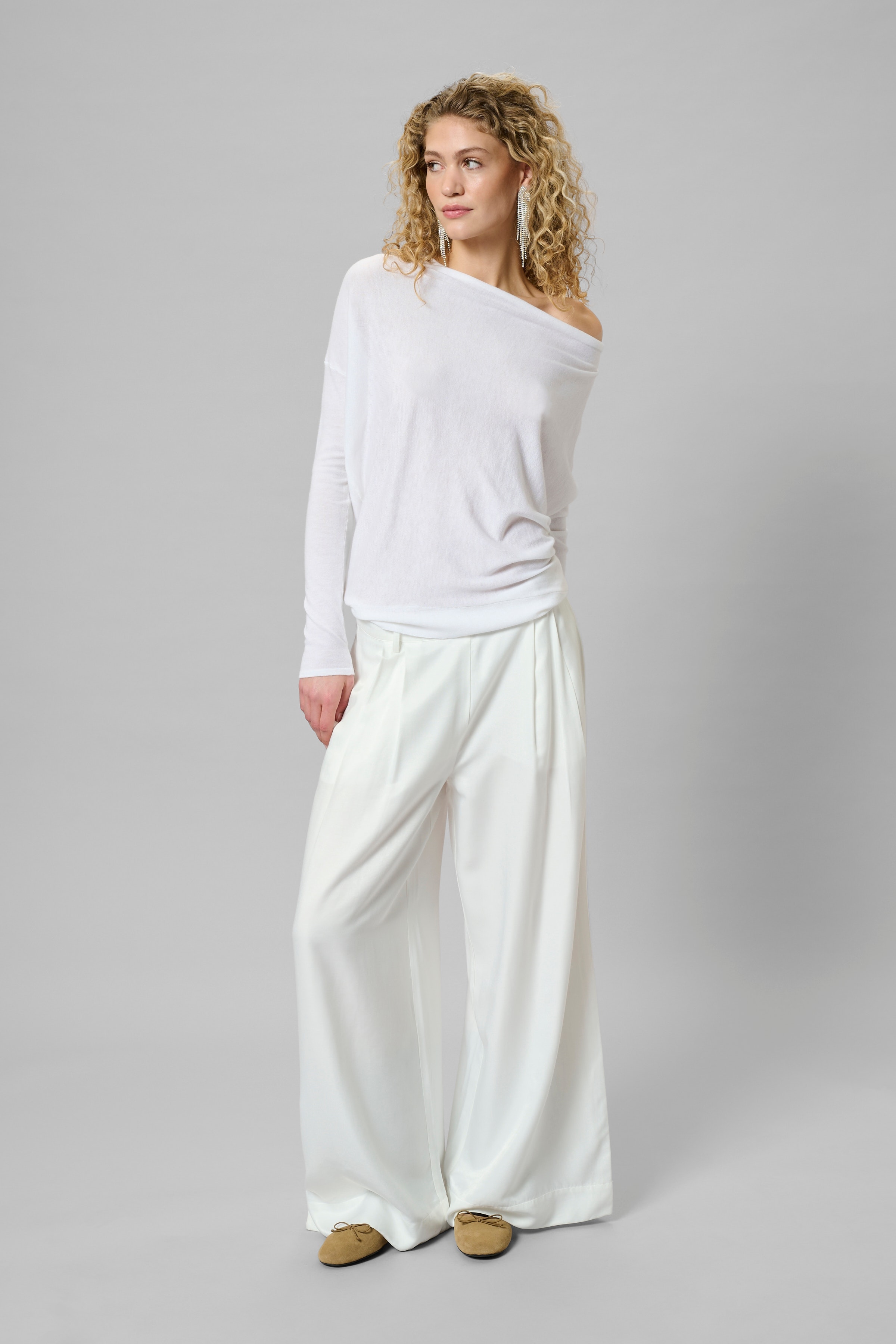 MWPolly Pullover LOOKBOOK FRONT 10705397-110602
