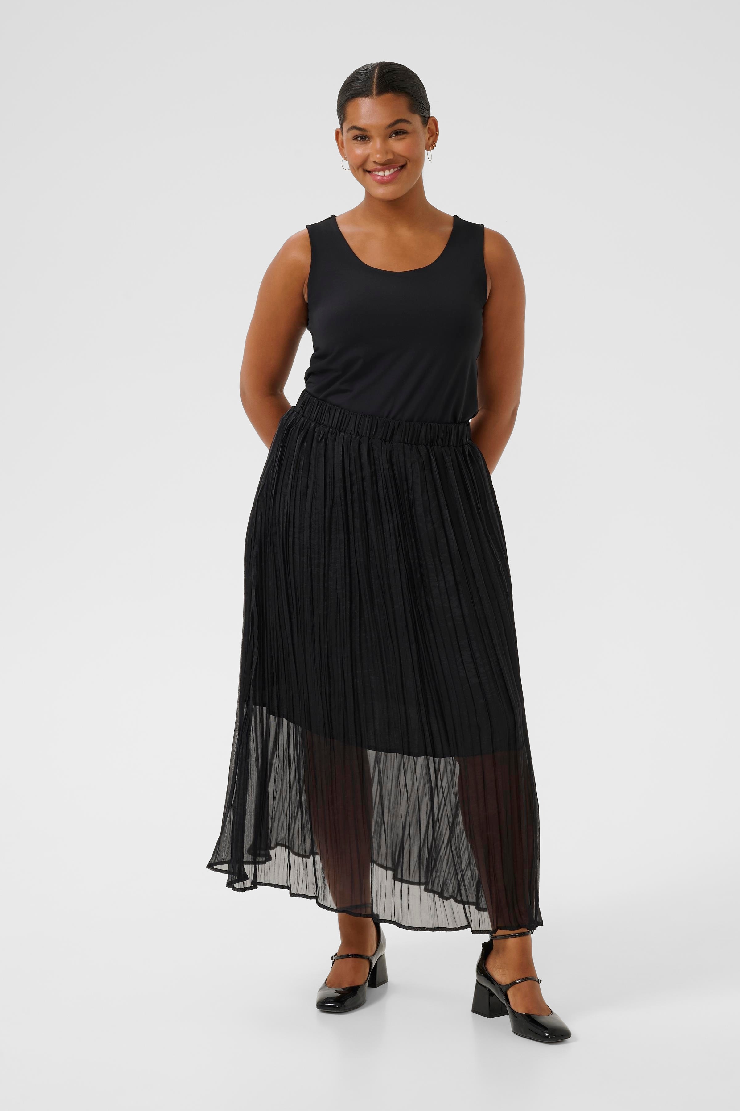 KCperi Skirt LOOKBOOK FRONT 10583636-100121