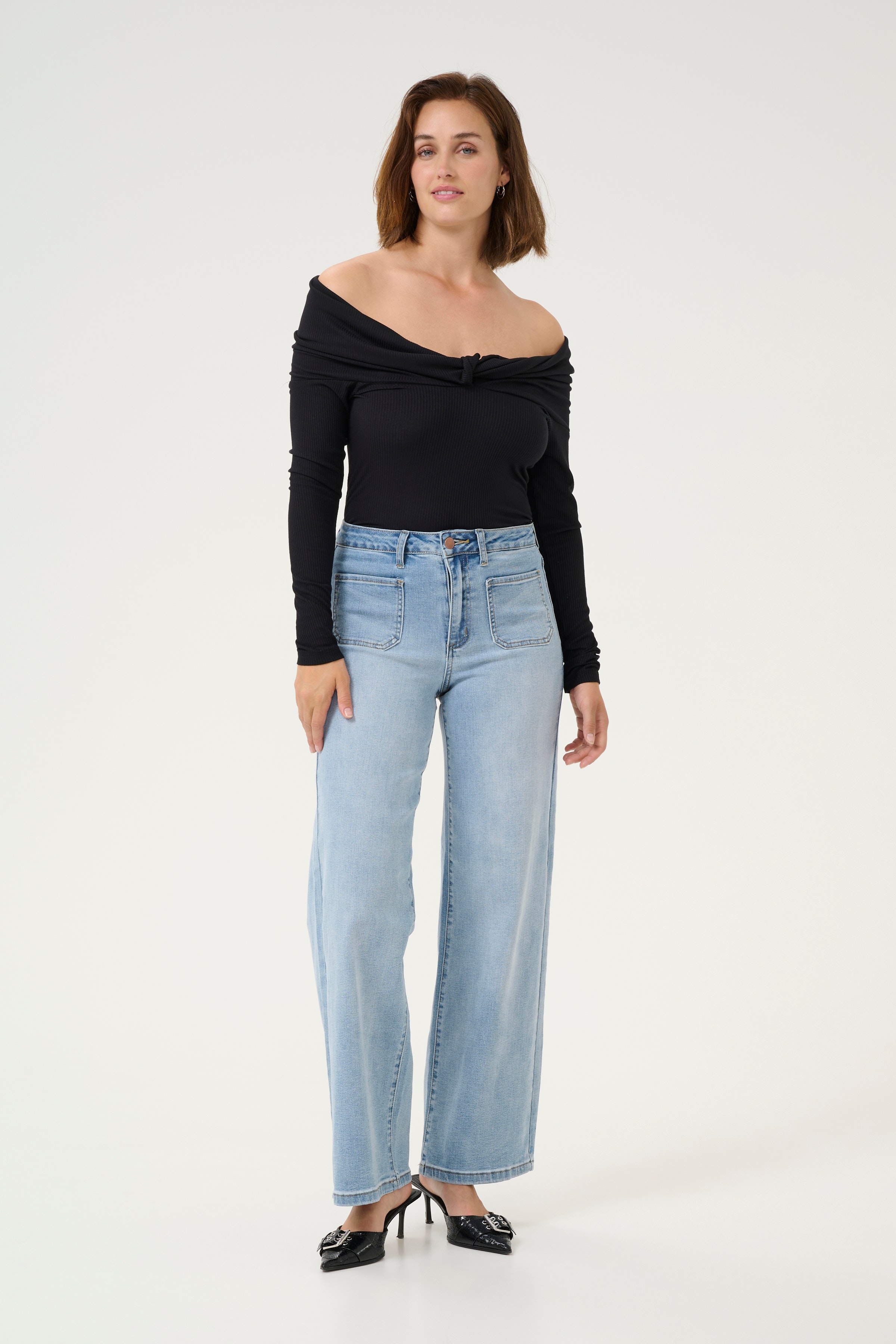 KAkarla Wide Jeans LOOKBOOK FRONT 10507619-101012