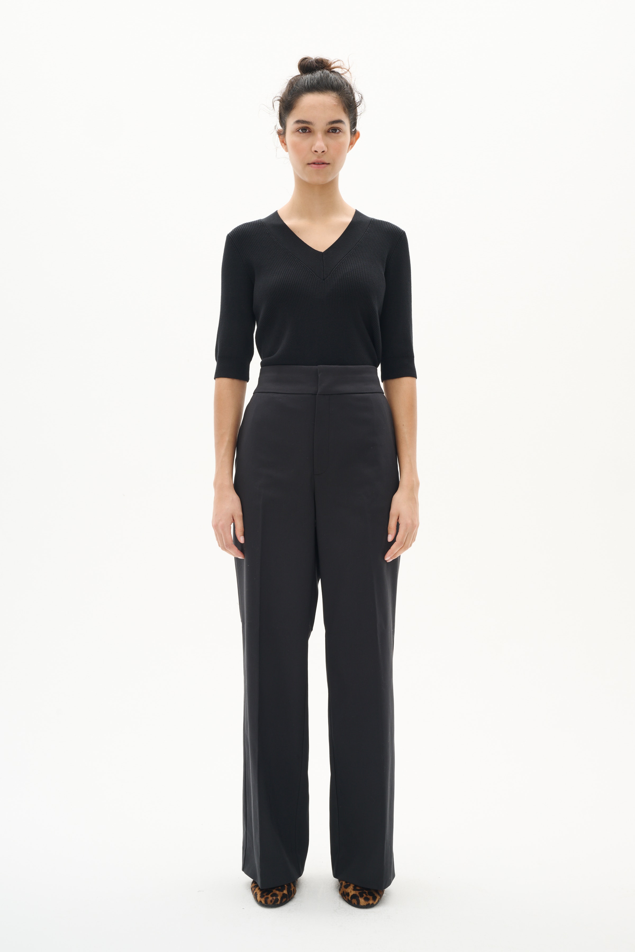 ZellaIW Trousers LOOKBOOK FRONT 30106240-194008