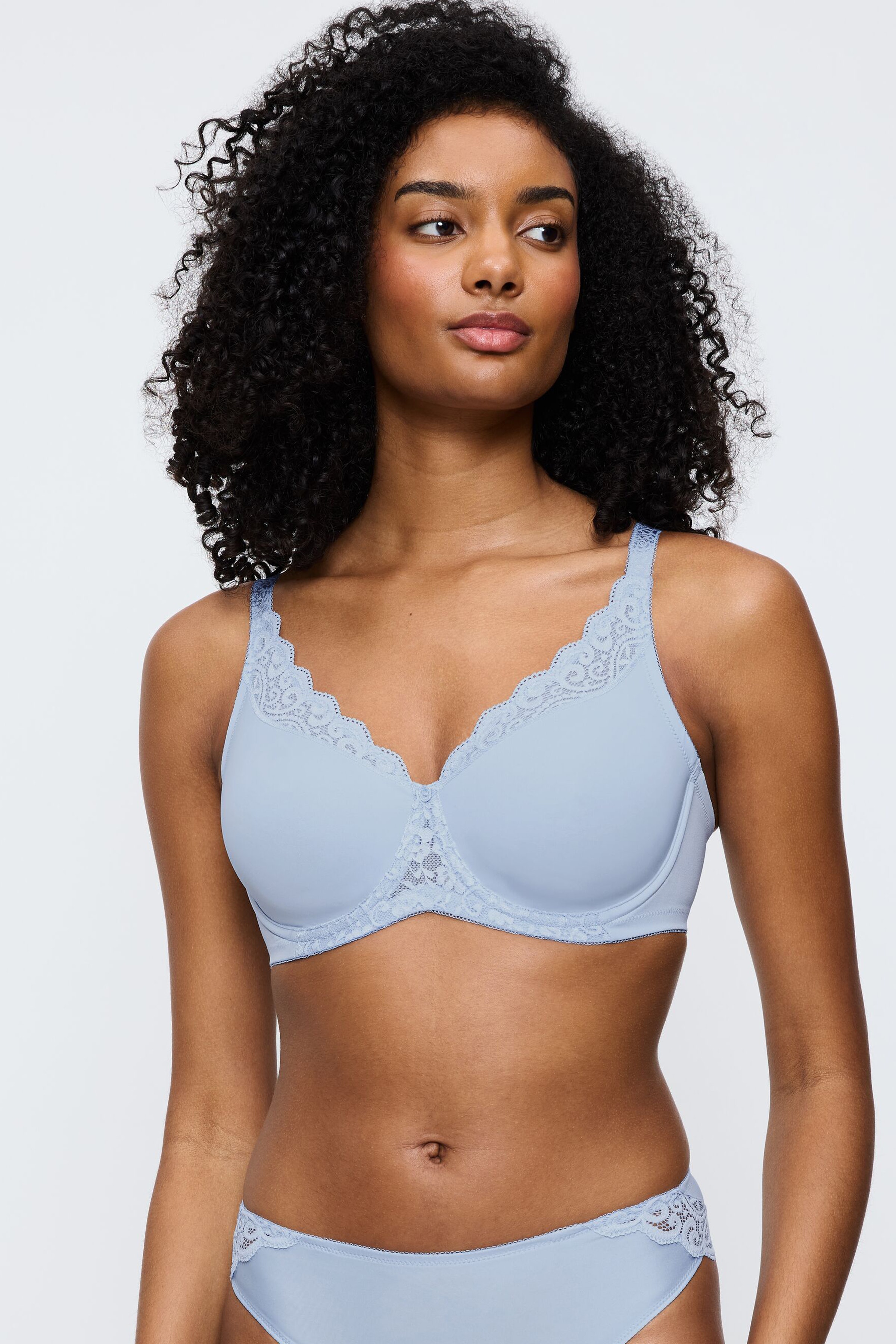 Amourette BH LOOKBOOK FRONT 40500269-T00SA