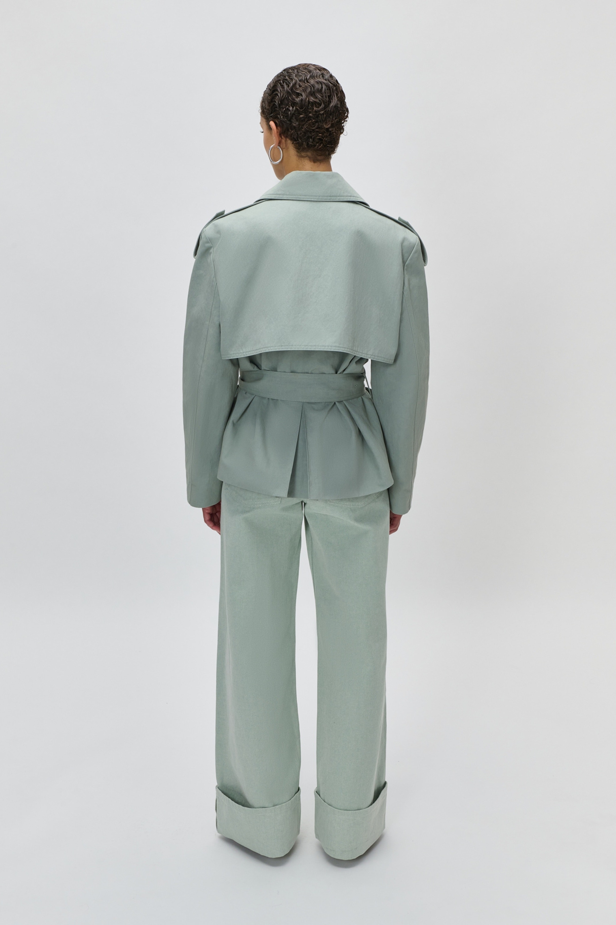 JUNE JACKET LOOKBOOK BACK 30600701-GR557