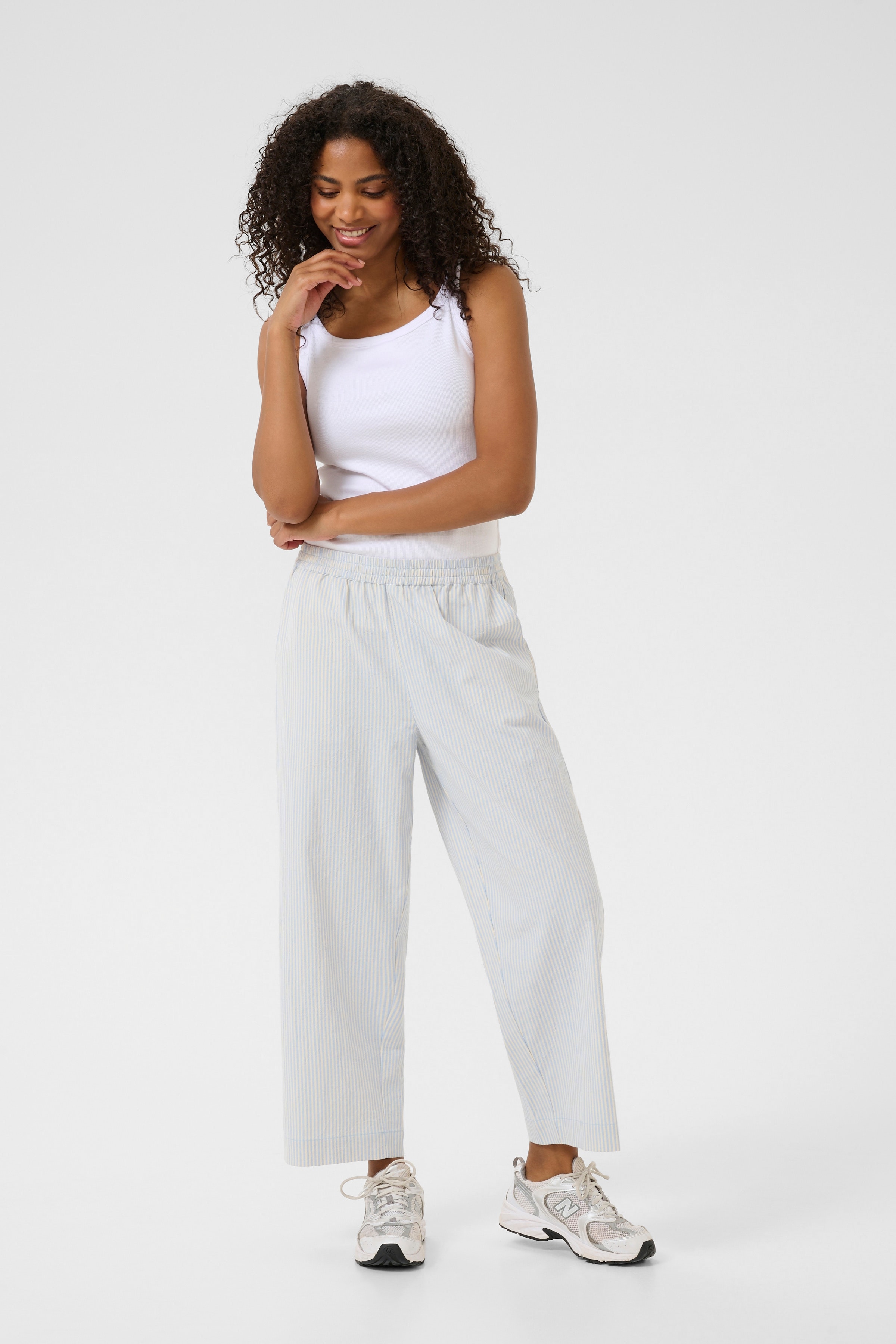 KAnaya Trousers LOOKBOOK FRONT 10509009-107728
