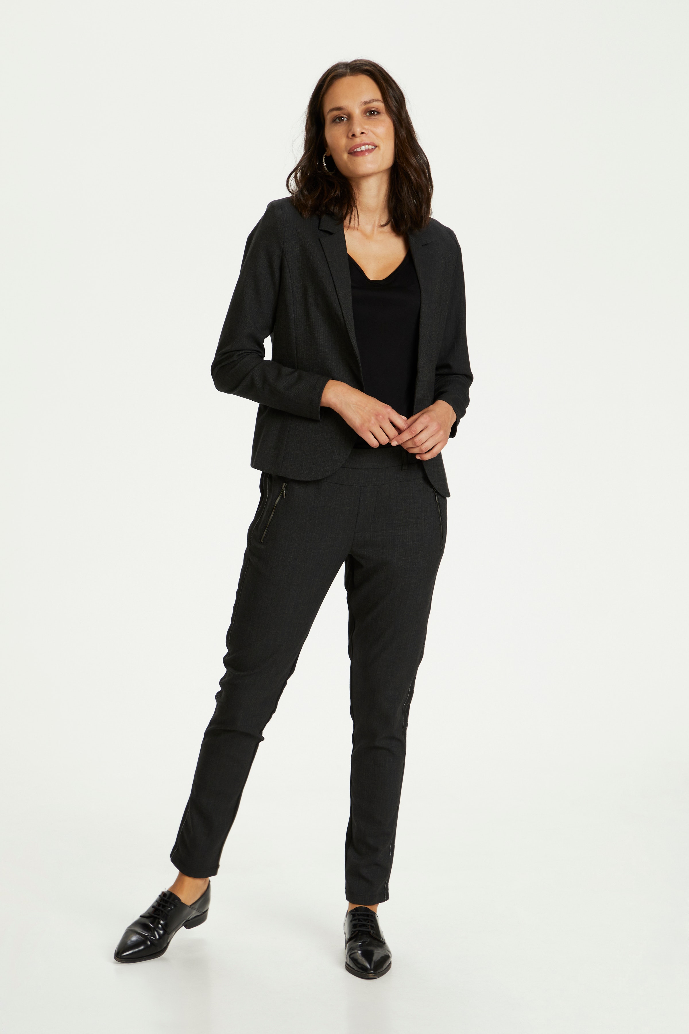 Pants Suiting LOOKBOOK FRONT 10504961-100125