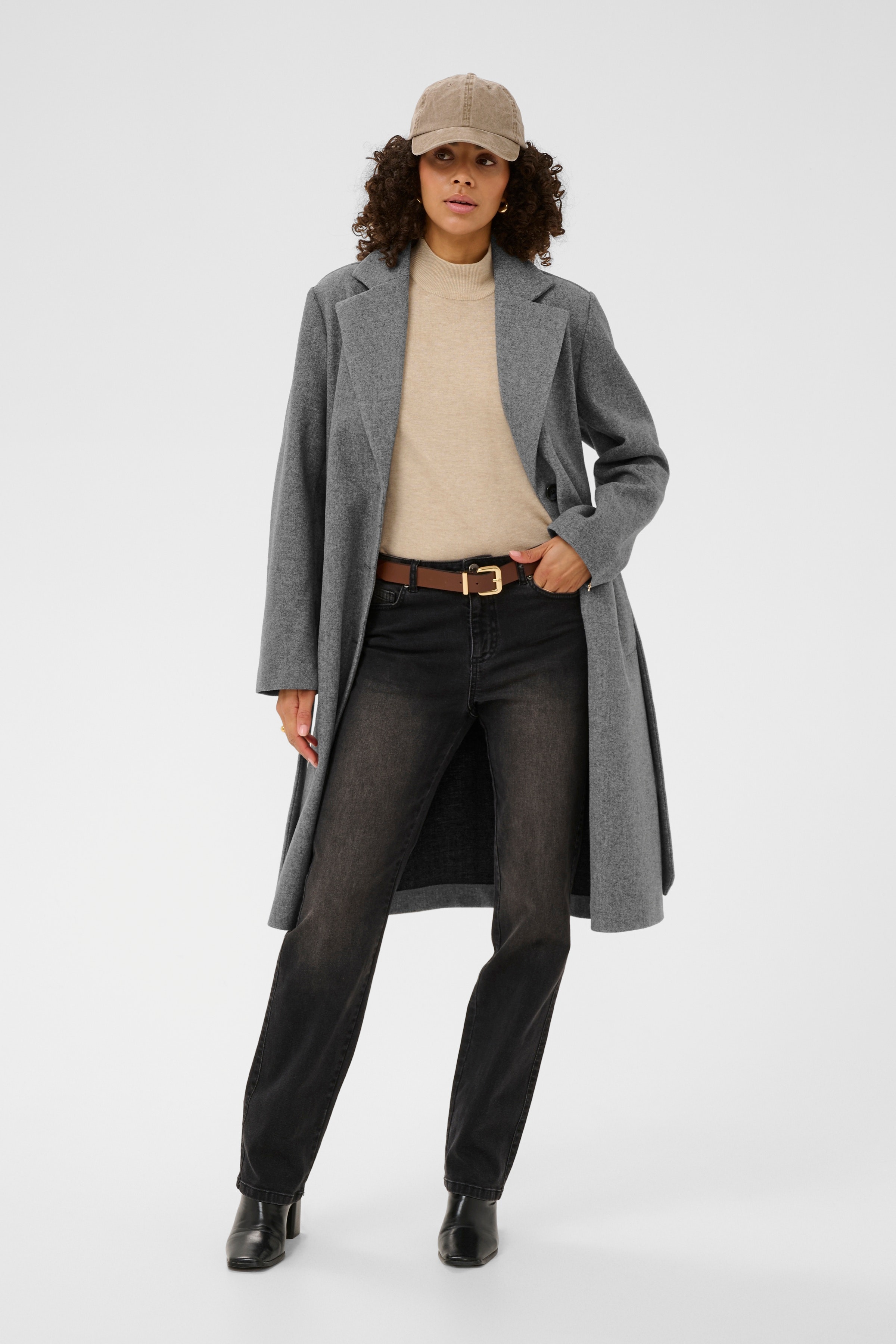 KAsaturn Kåpe LOOKBOOK FRONT 10511086-100123