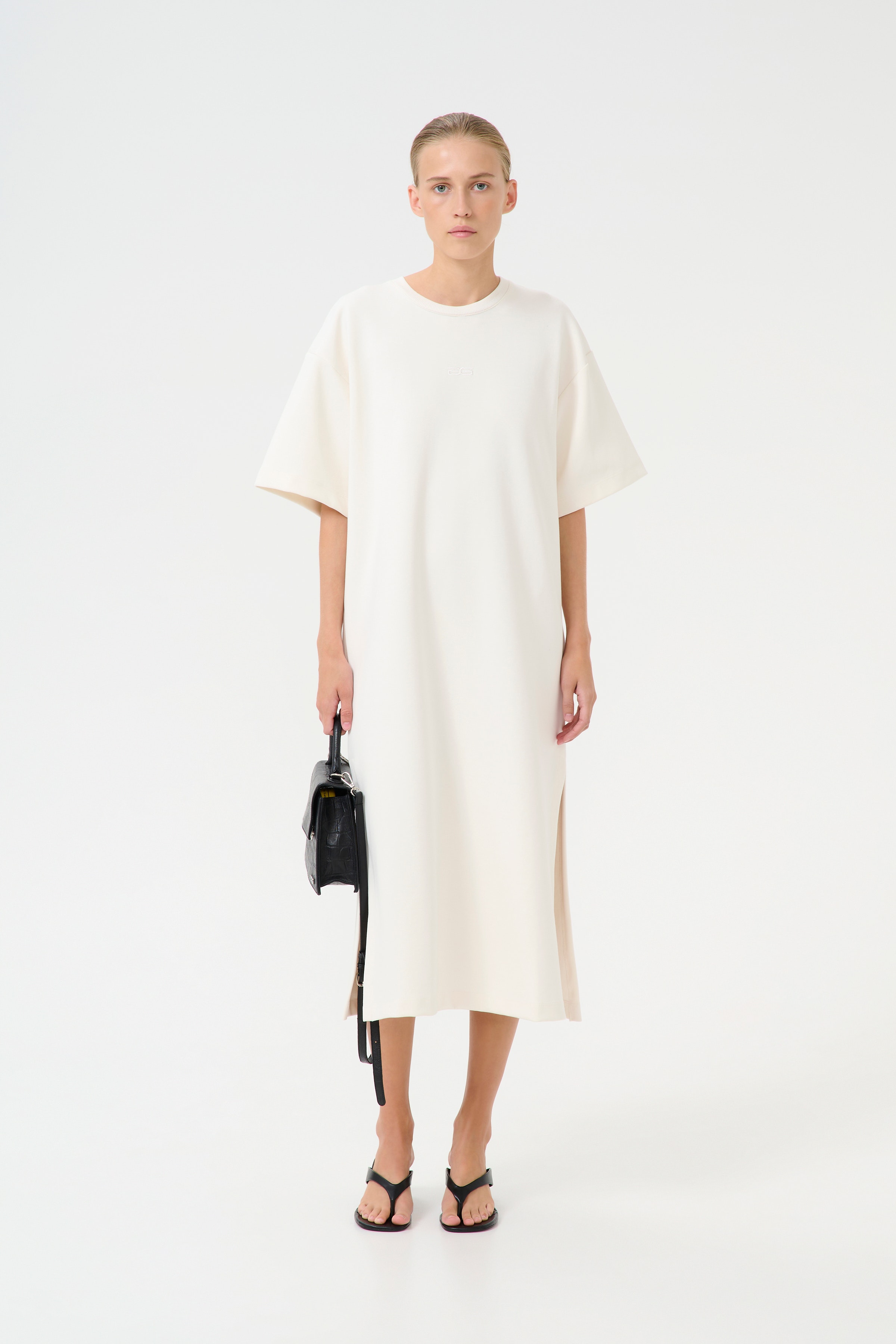 GZimina T-shirt LOOKBOOK FRONT 10910335-130905