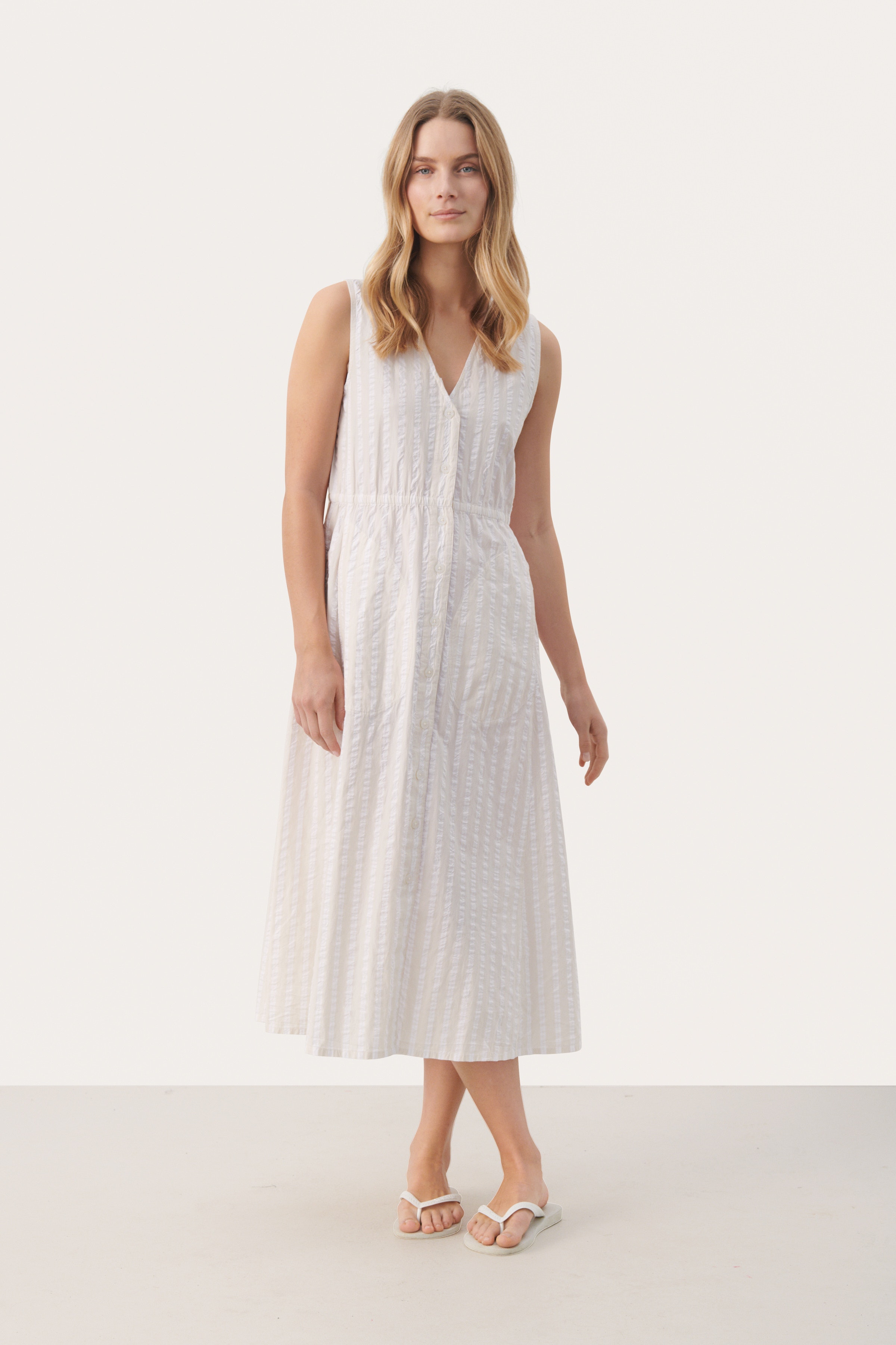 GullfridPW Klänning LOOKBOOK FRONT 30308633-303036