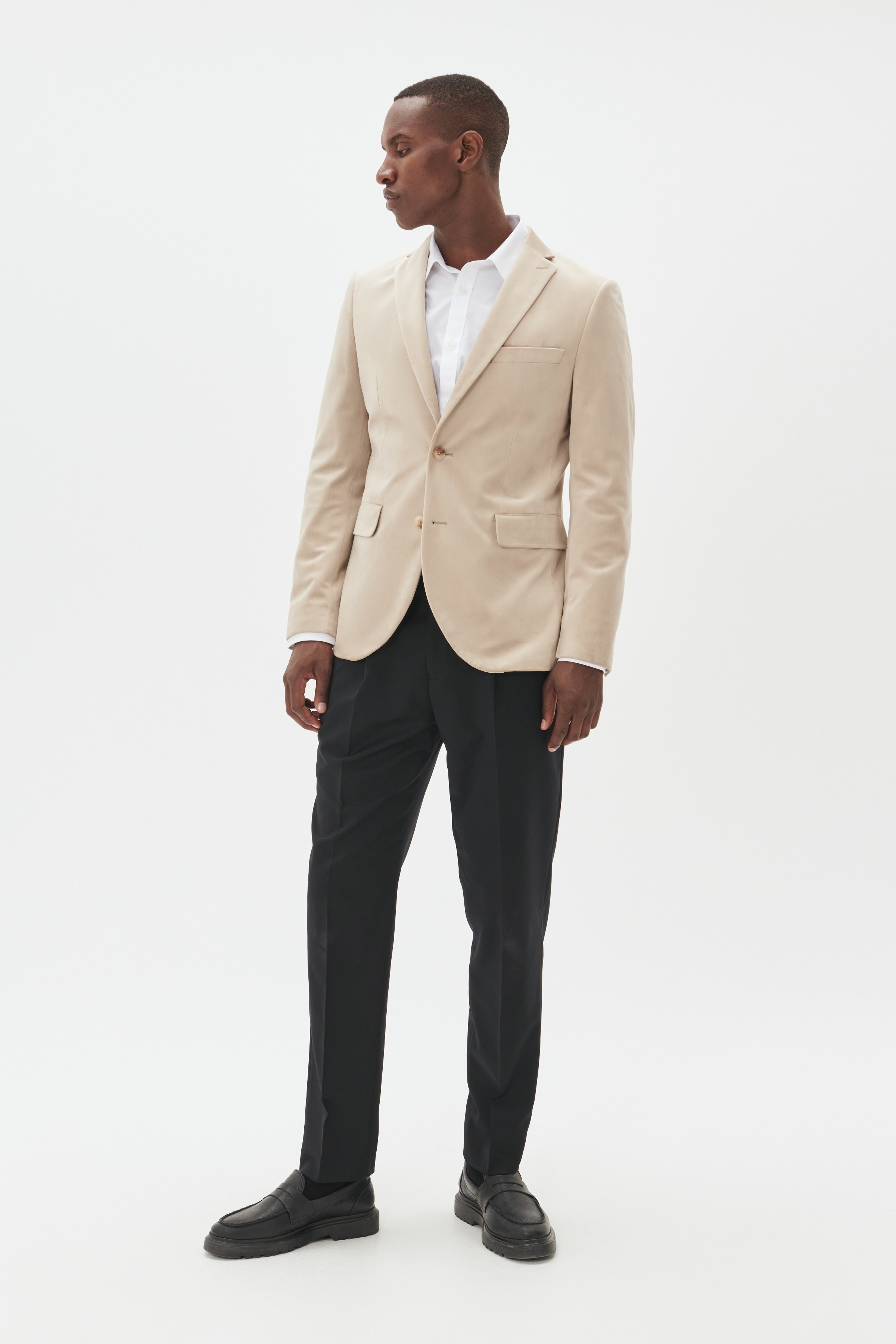 MAgeorge Velours Blazer LOOKBOOK FRONT 30205027-161105