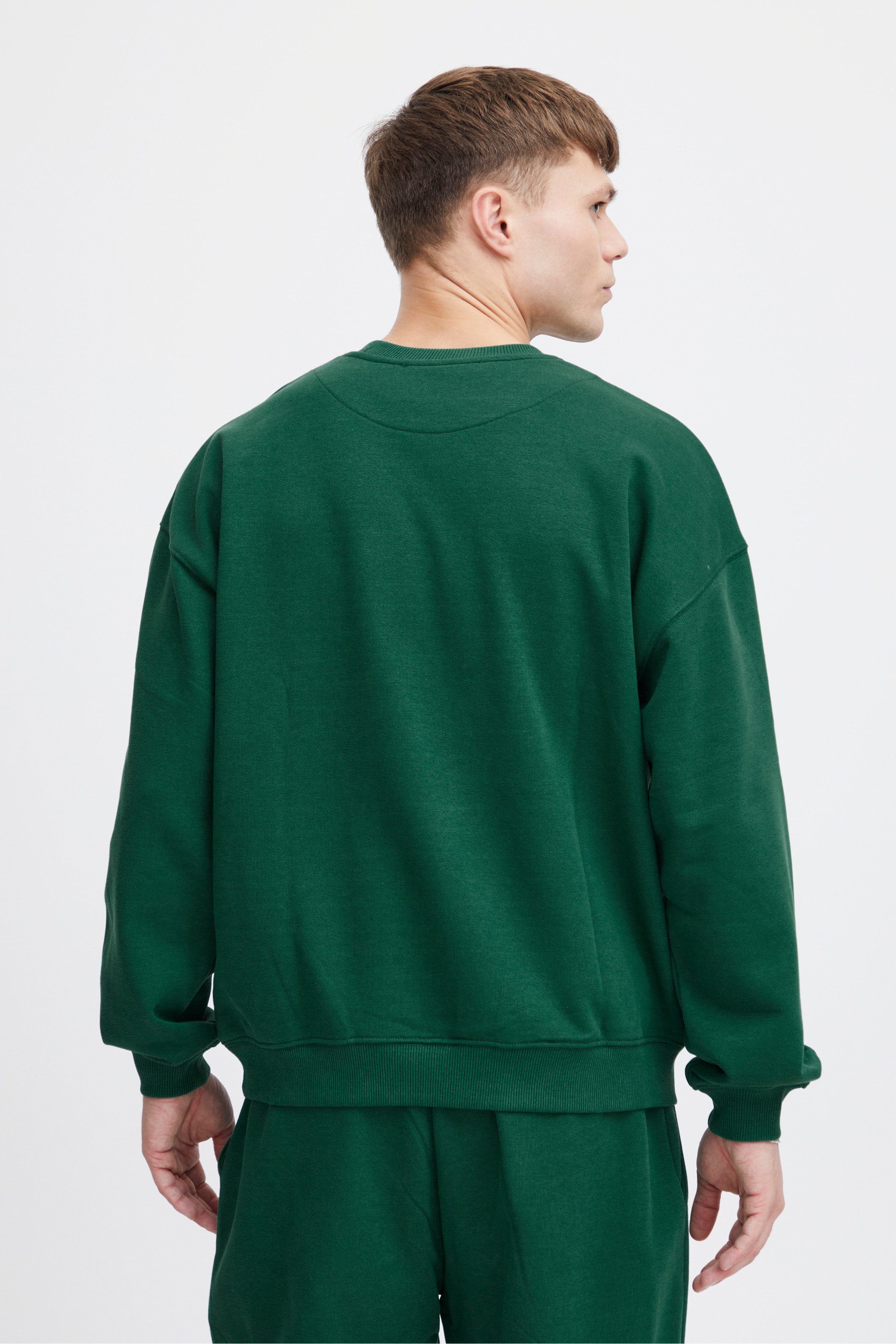 JCMSAKI Pullover LOOKBOOK BACK 22800464-195420