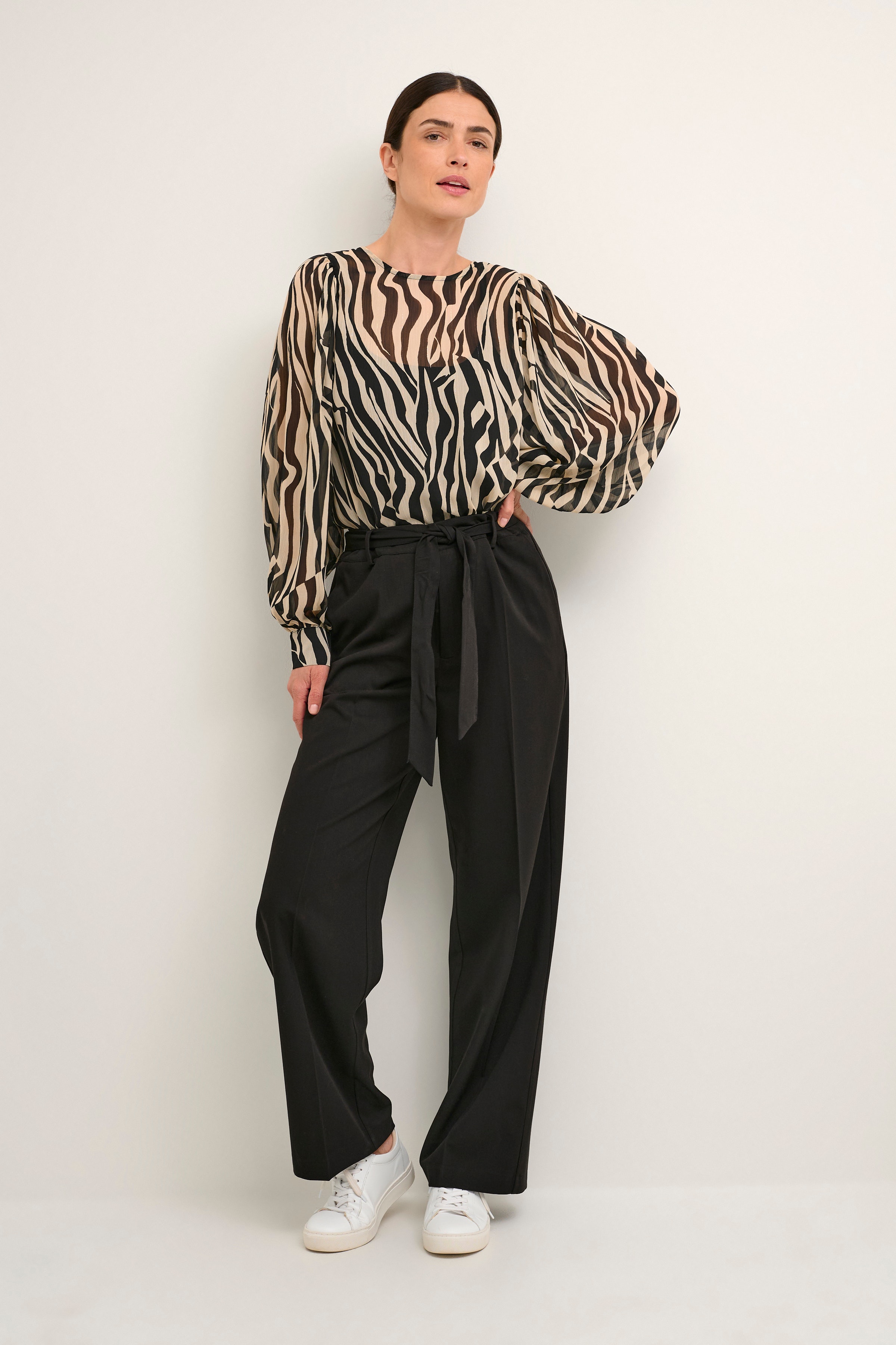 KAsalina Bukser LOOKBOOK FRONT 10507028-100121