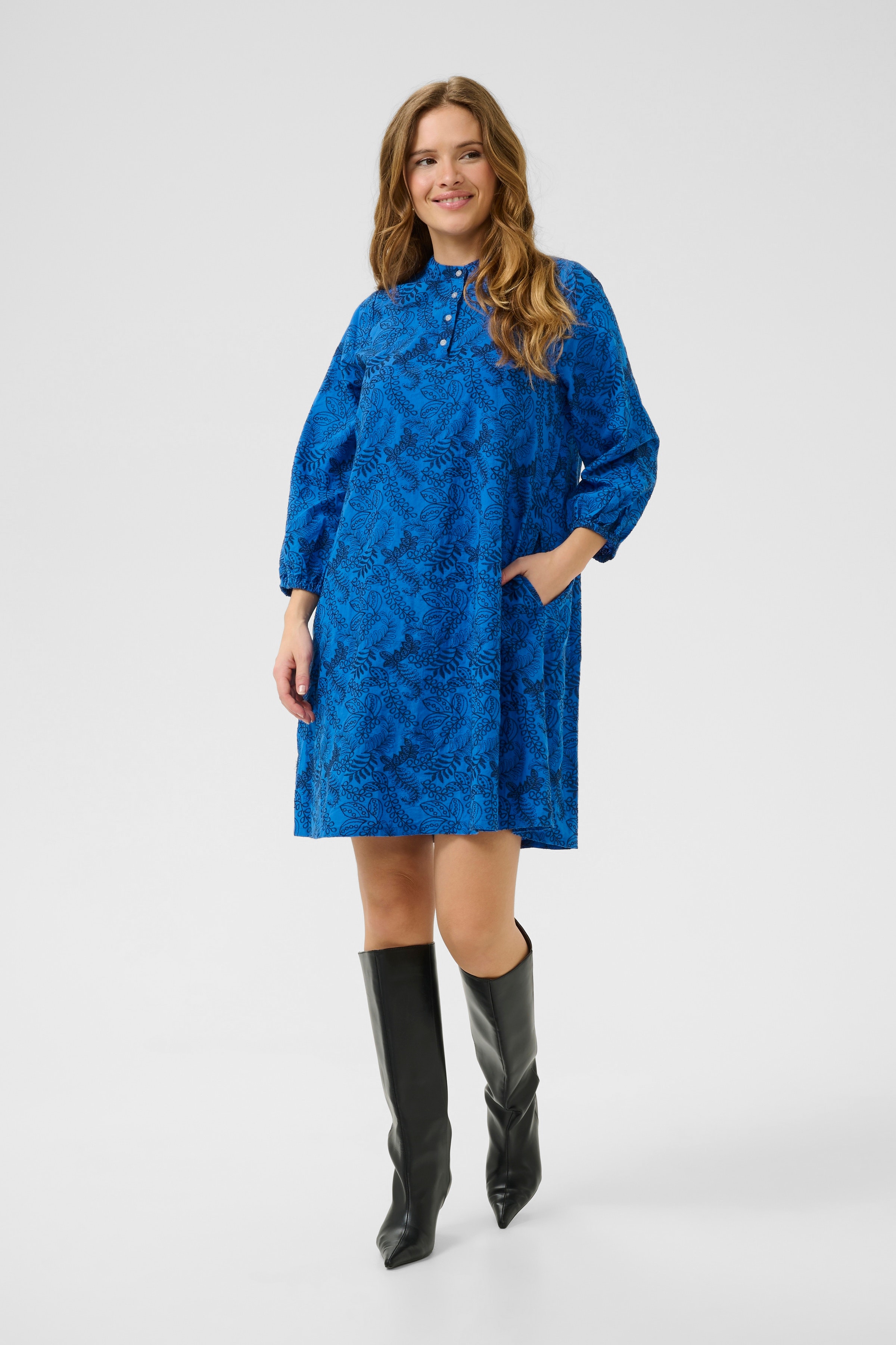 CUtaylar Klänning med broderi LOOKBOOK FRONT 50112126-108167