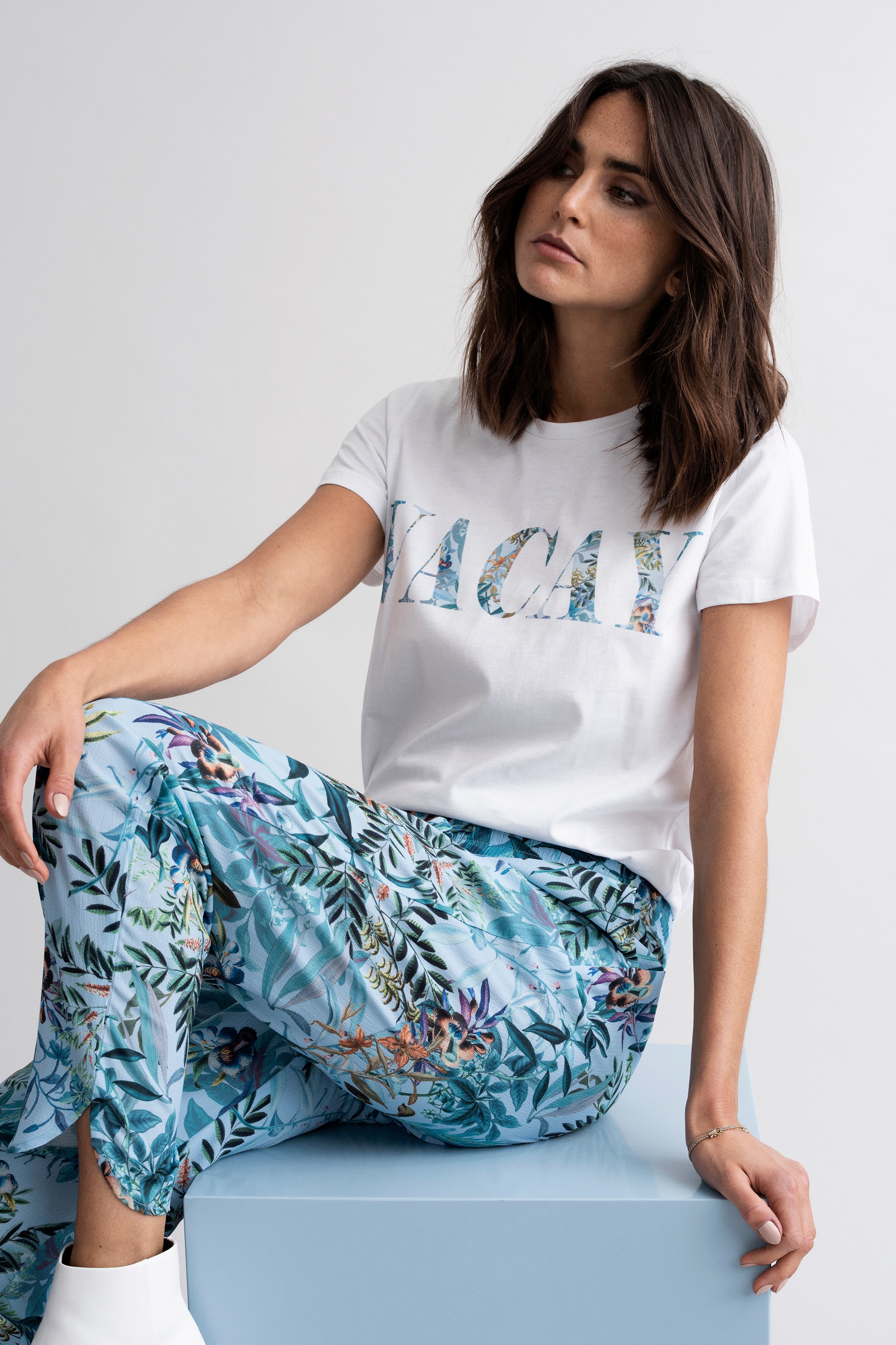 T-shirt LOOKBOOK FRONT 10503307-50001